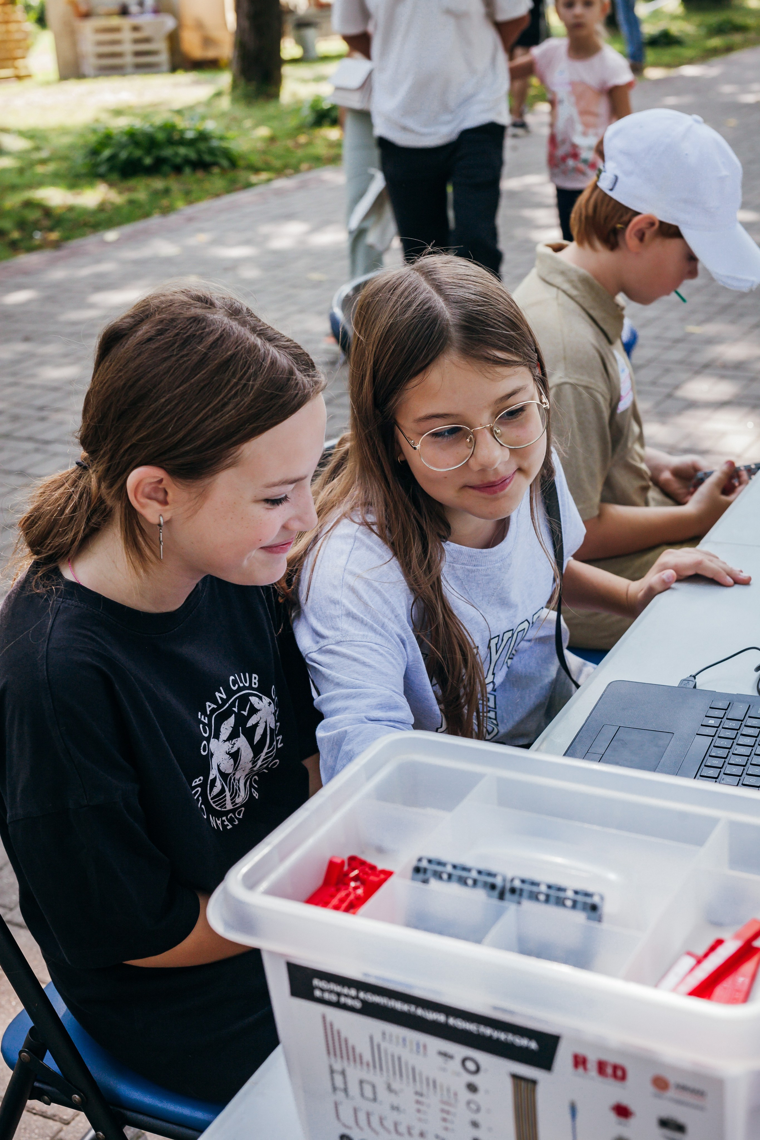 Фестиваль «Бэйбиум» ботанический сад. Портретный и семейный фотограф в Минске