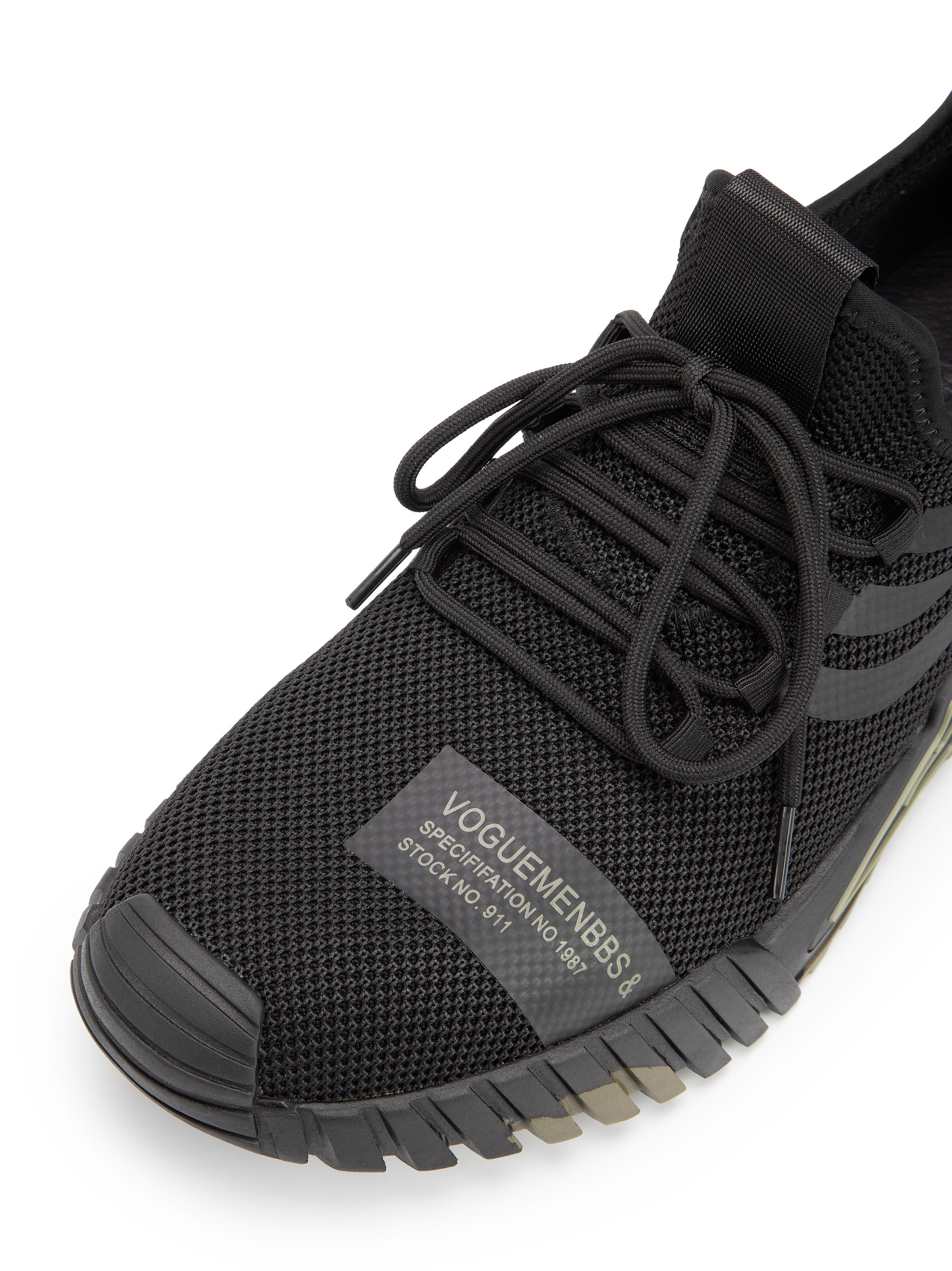 Каталожная фотография обуви. Фотограф в Москве Егор Гончаров