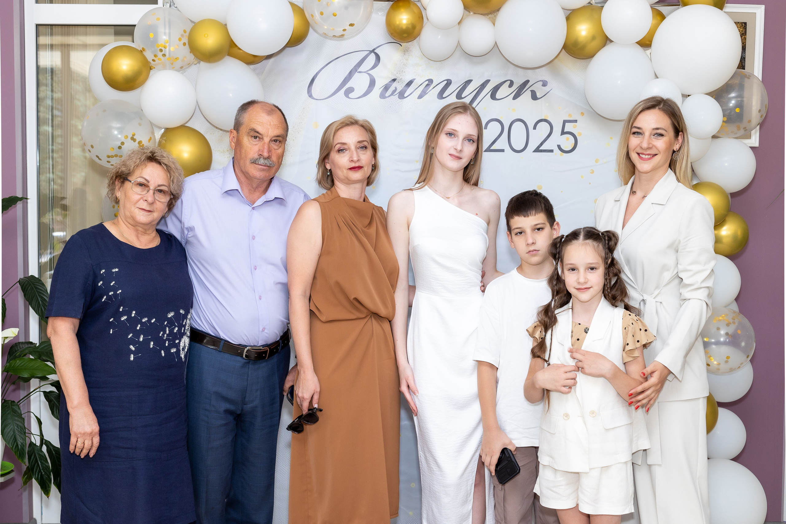 Вручение аттестата 2025. Выпускные альбомы Майкоп, Краснодар Елена Золотарева