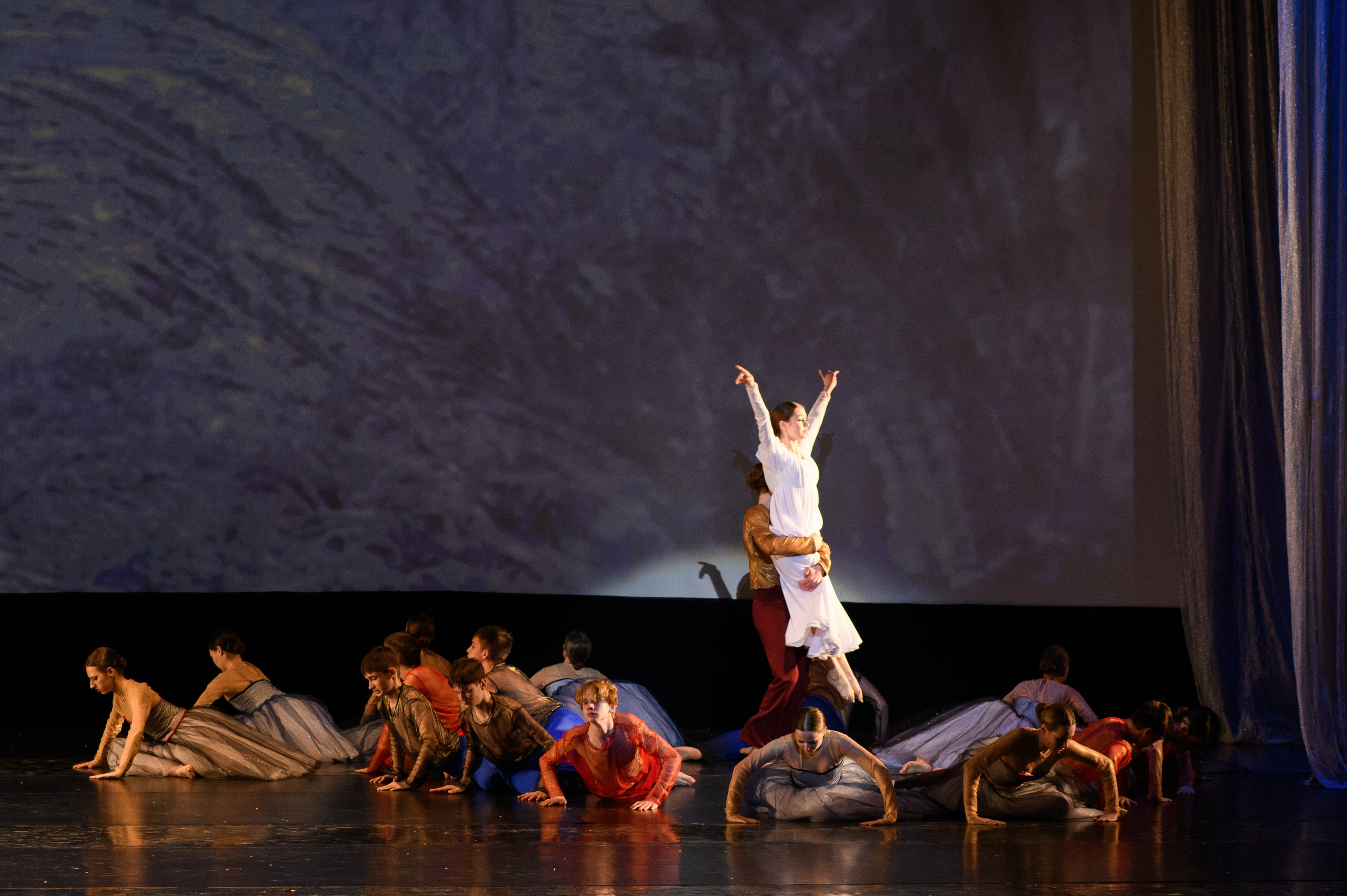 23 апреля, часть 2, БКЗ Октябрьский, г. Санкт-Петербург. Золотое яблочко