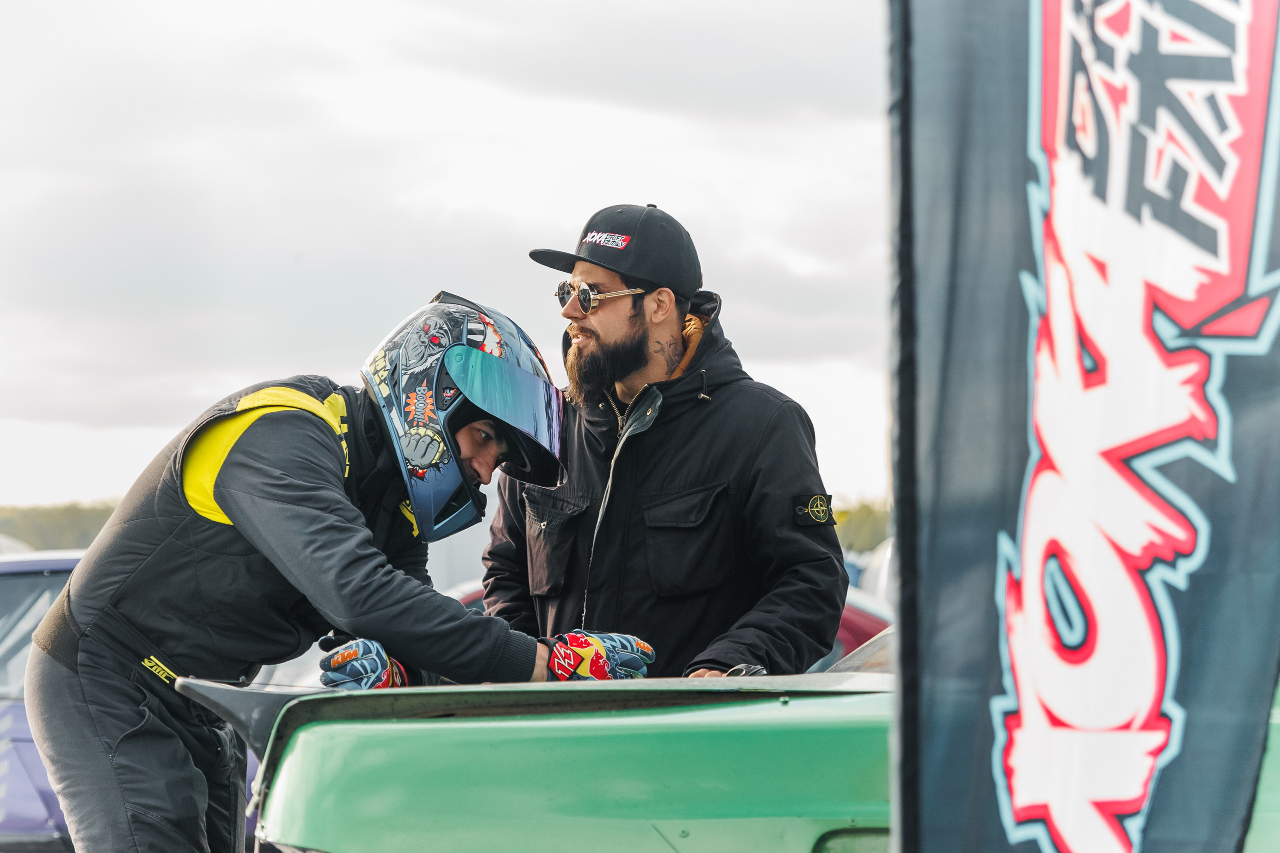 Выставка и дрифт машин. Репортажный фотограф. Москва. Алина Ланская