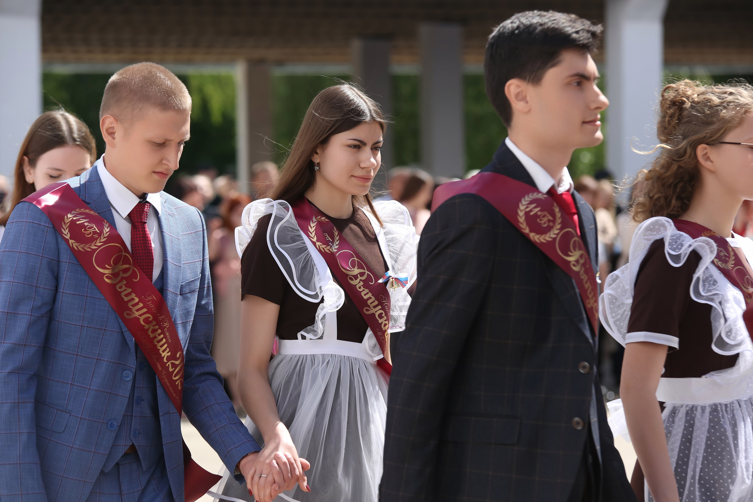 ЛИНЕЙКА «ПОСЛЕДНИЙ ЗВОНОК» 9 ШКОЛА 2024 г МЦЕНСК. ТВОЙ АЛЬБОМ / ТВОИ ПРАВИЛА