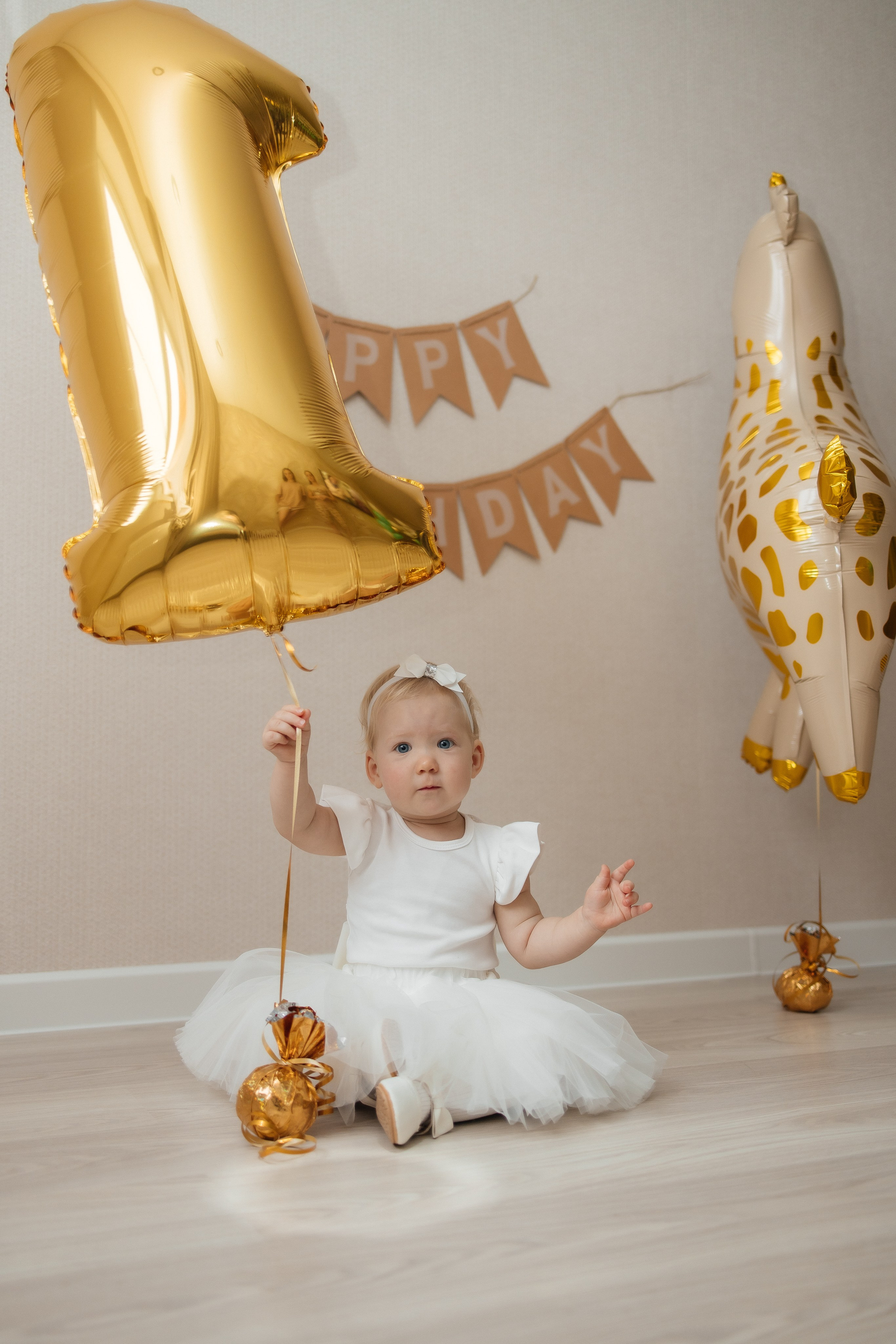 1 годик Еве (домашняя съемка). Профессиональный фотограф Кристина Искусных. Талдом- Москва