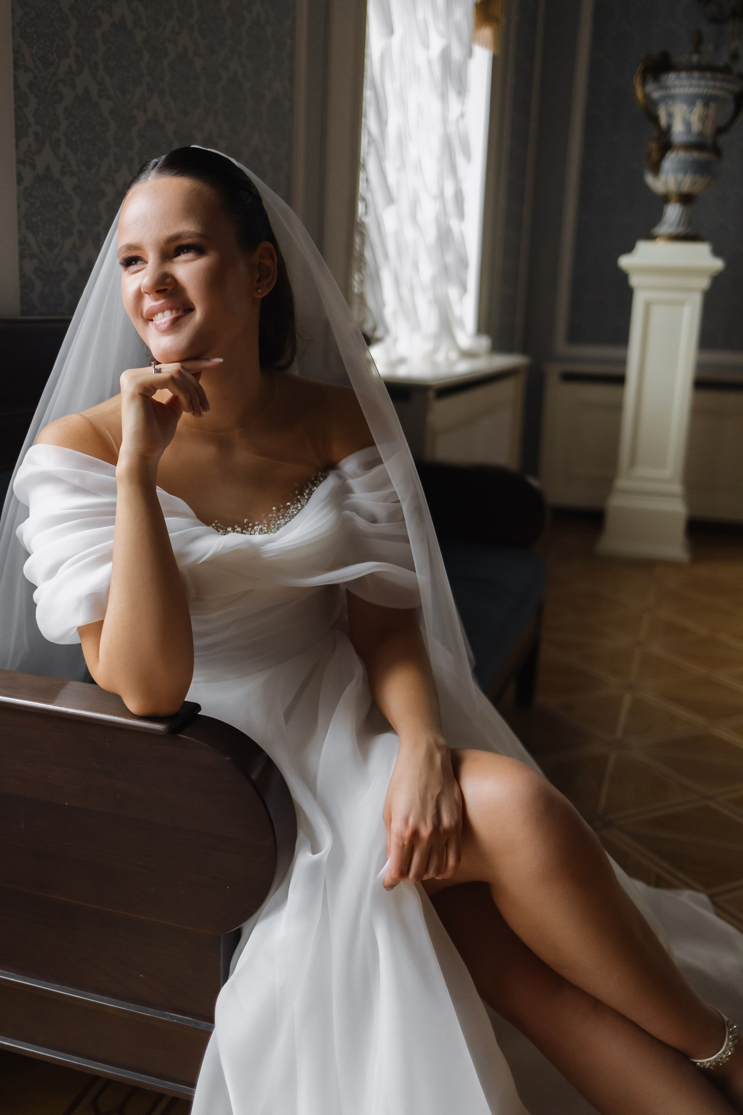 Свадебная фотосессия в Минске в итальянском ресторане La Scala