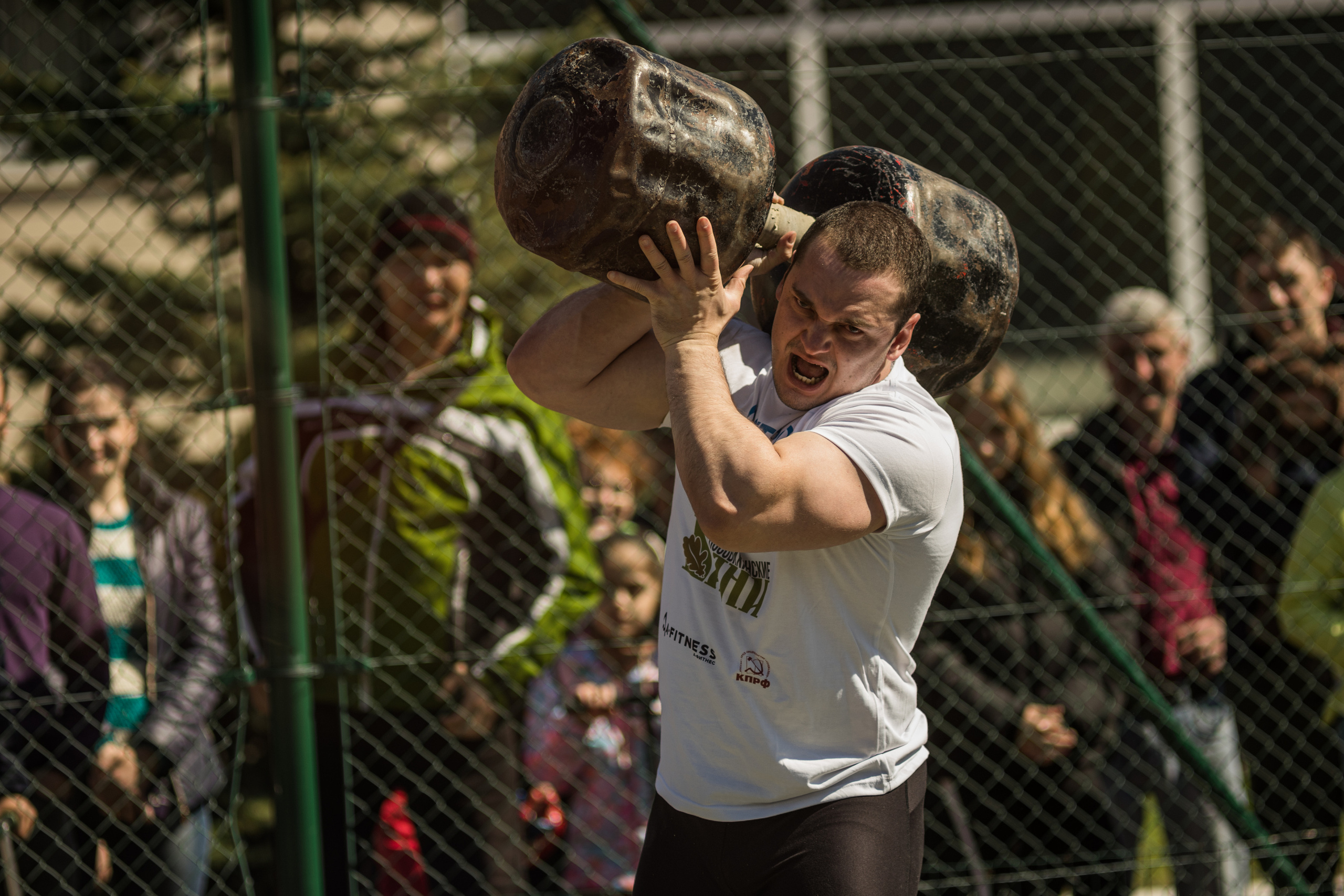 Первомай в подмосковье. Фотограф Москва | Павел Борзунов