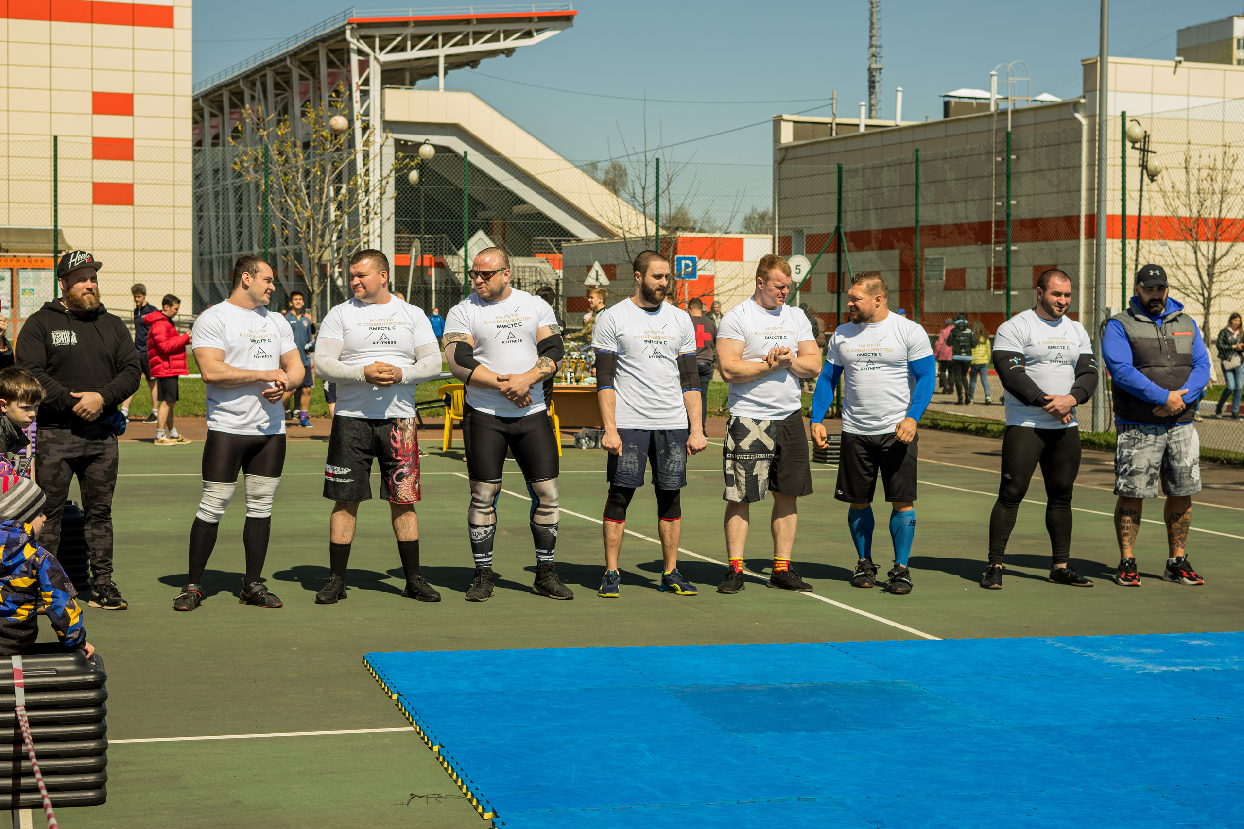 Первомай в подмосковье. Фотограф Москва | Павел Борзунов