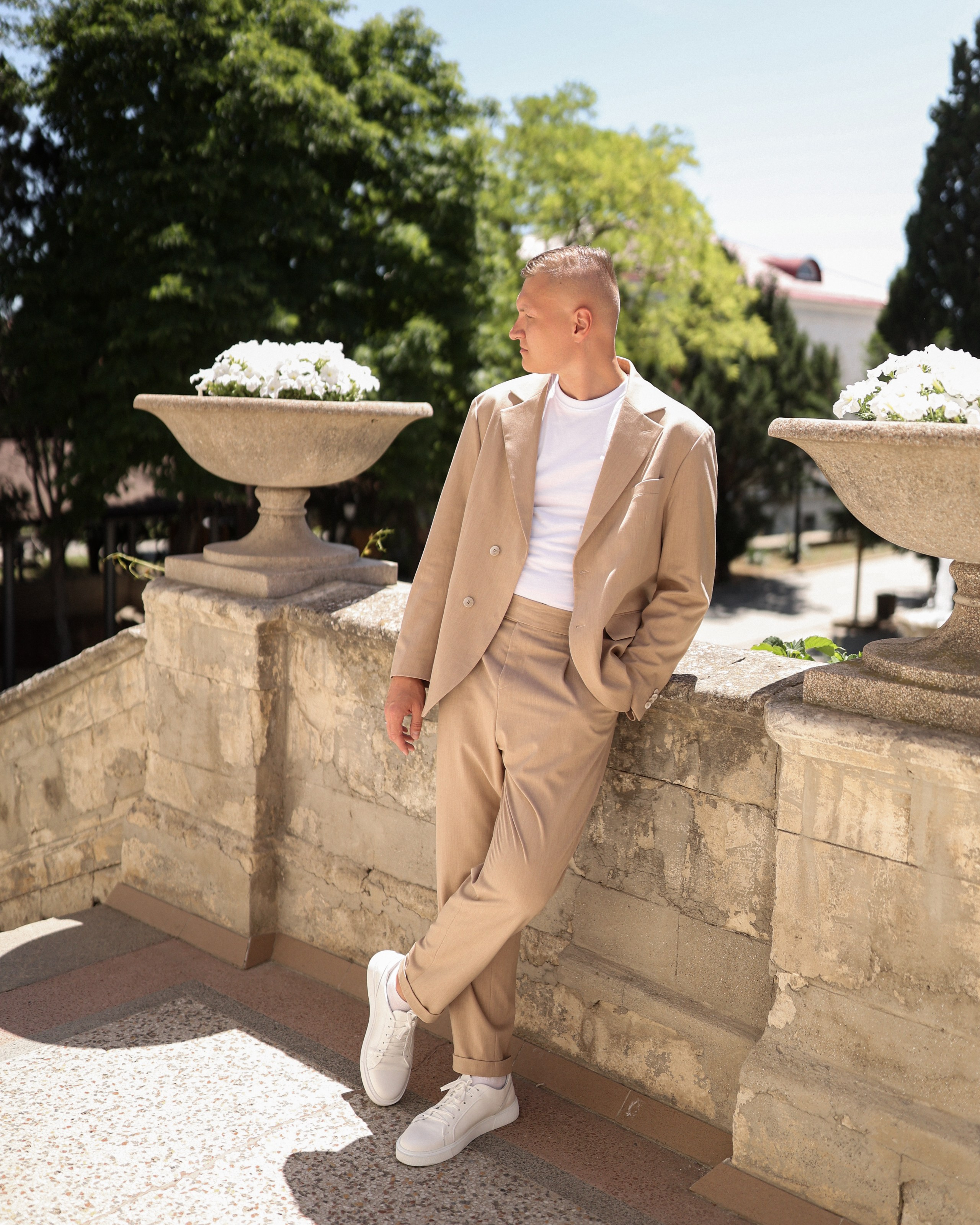 Роспись и прогулка в старом Херсонесе. Фотограф в Севастополе и Крыму Артем Волобуев