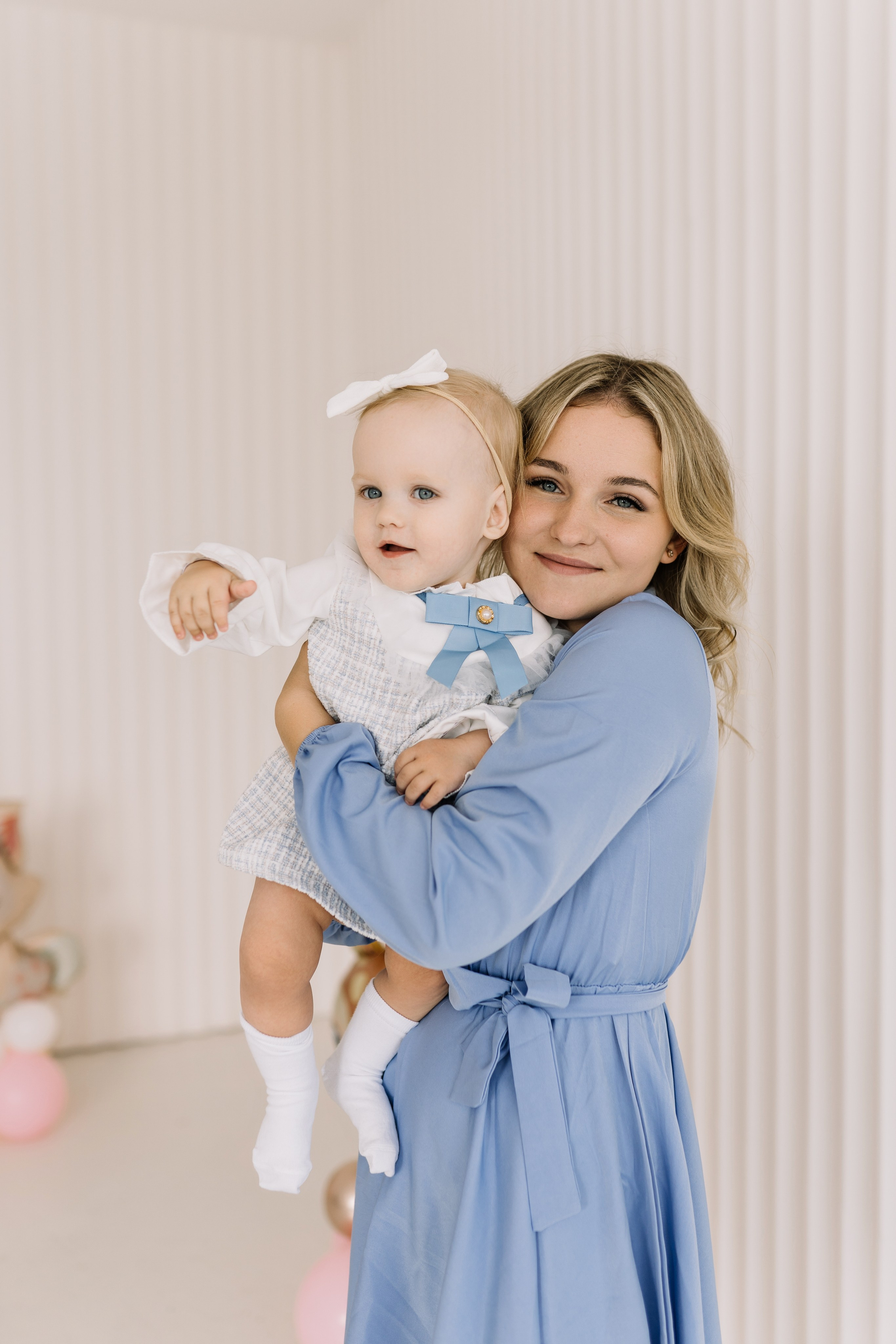 Николь 1 годик