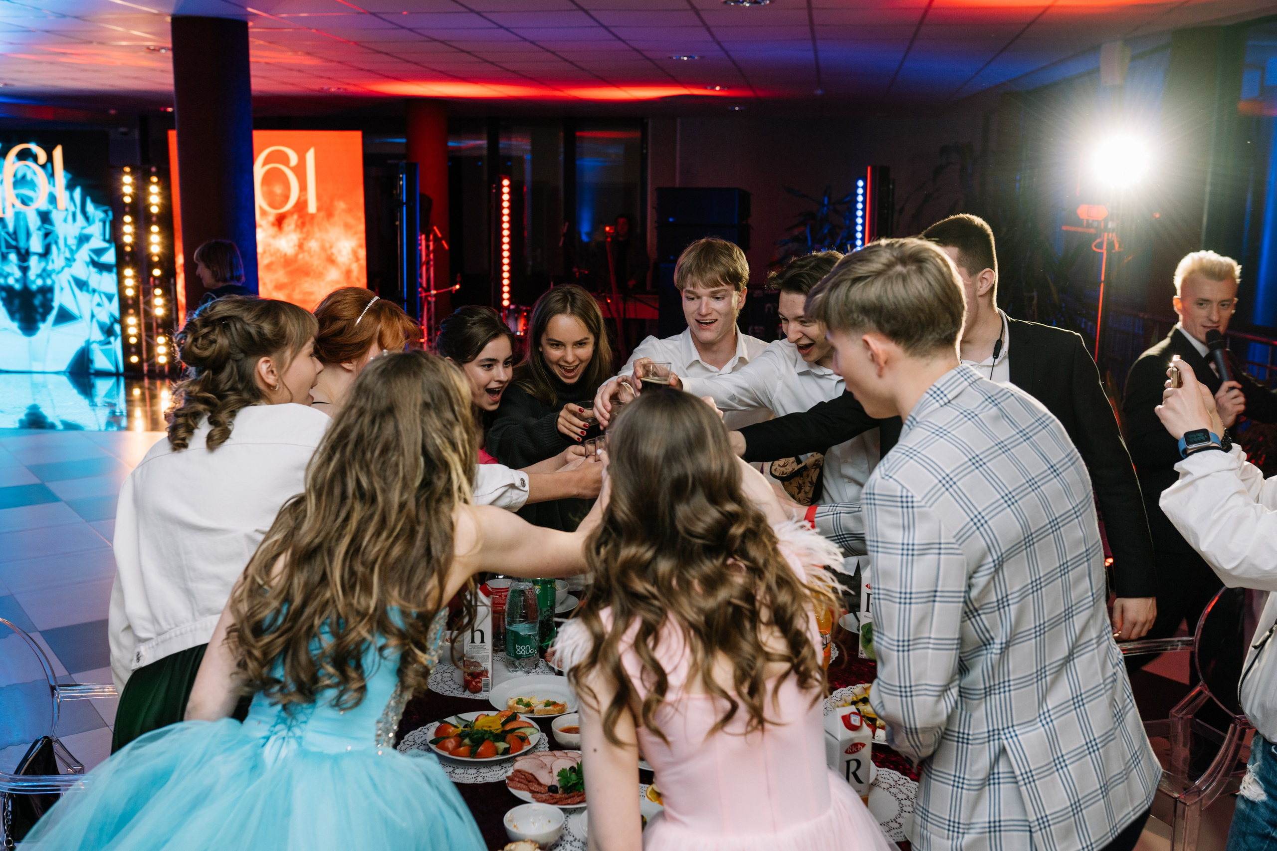 Выпускной 61 школа