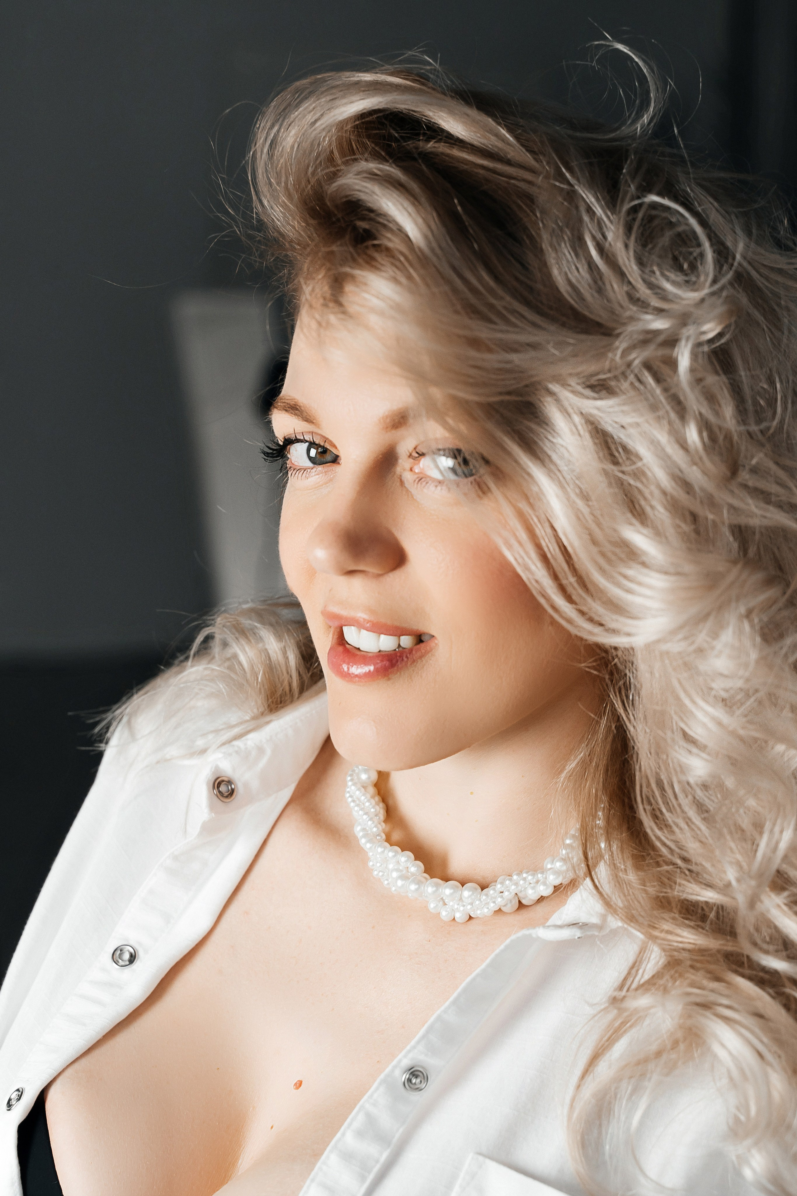 Съемки в интерьере студий. Виктория Алпеева — фотограф по любви