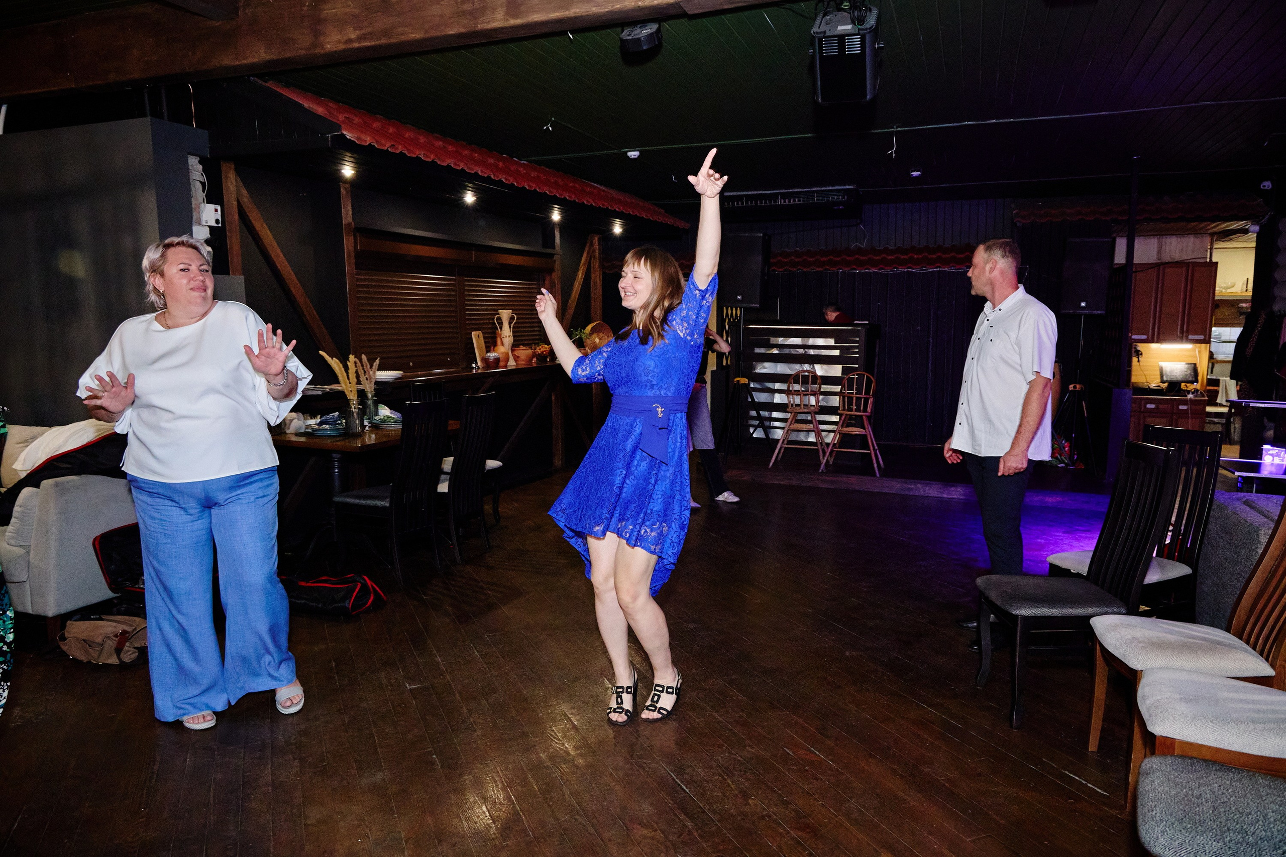 Выпускной 35 Сош. Фотограф Выпускные альбомы Таганрог Сергей Коробченко