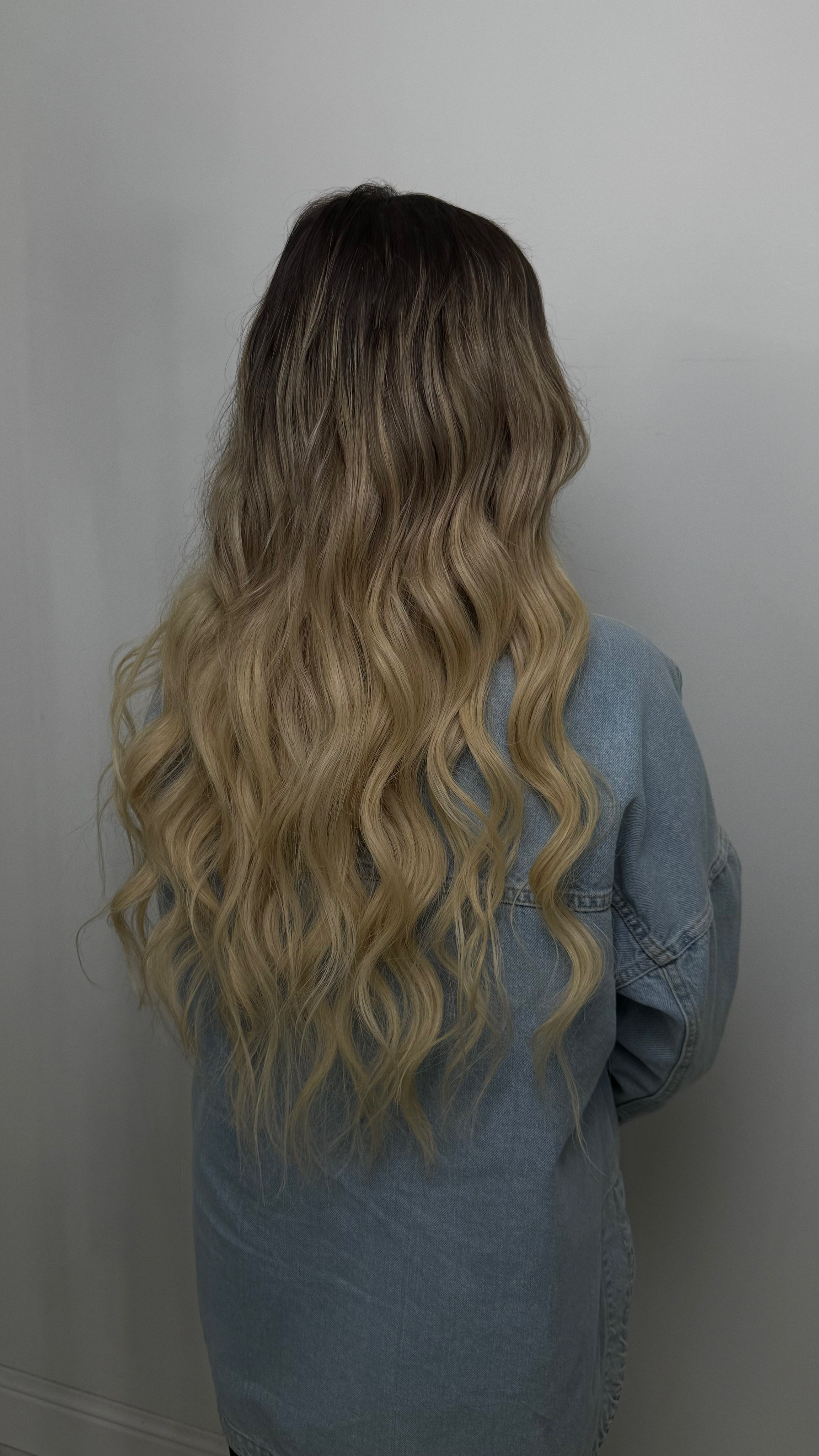 Прически, укладки. Студия визажистов, стилистов по прическам, бровистов и мастеров по ресницам