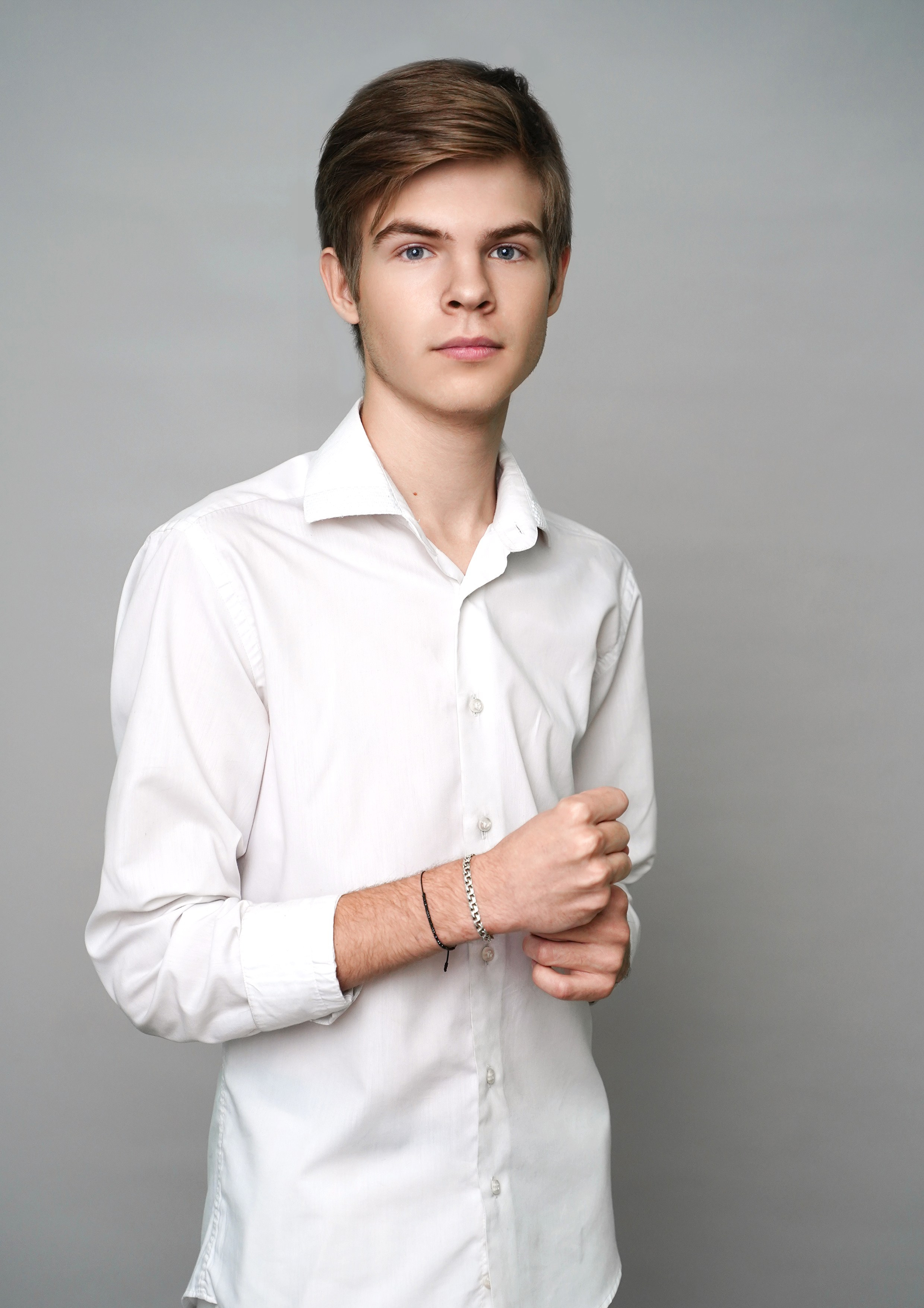 Образы. MEMENTO.Выпускные альбомы, школьные, юбилейные и другие книги. Ростов-на-Дону