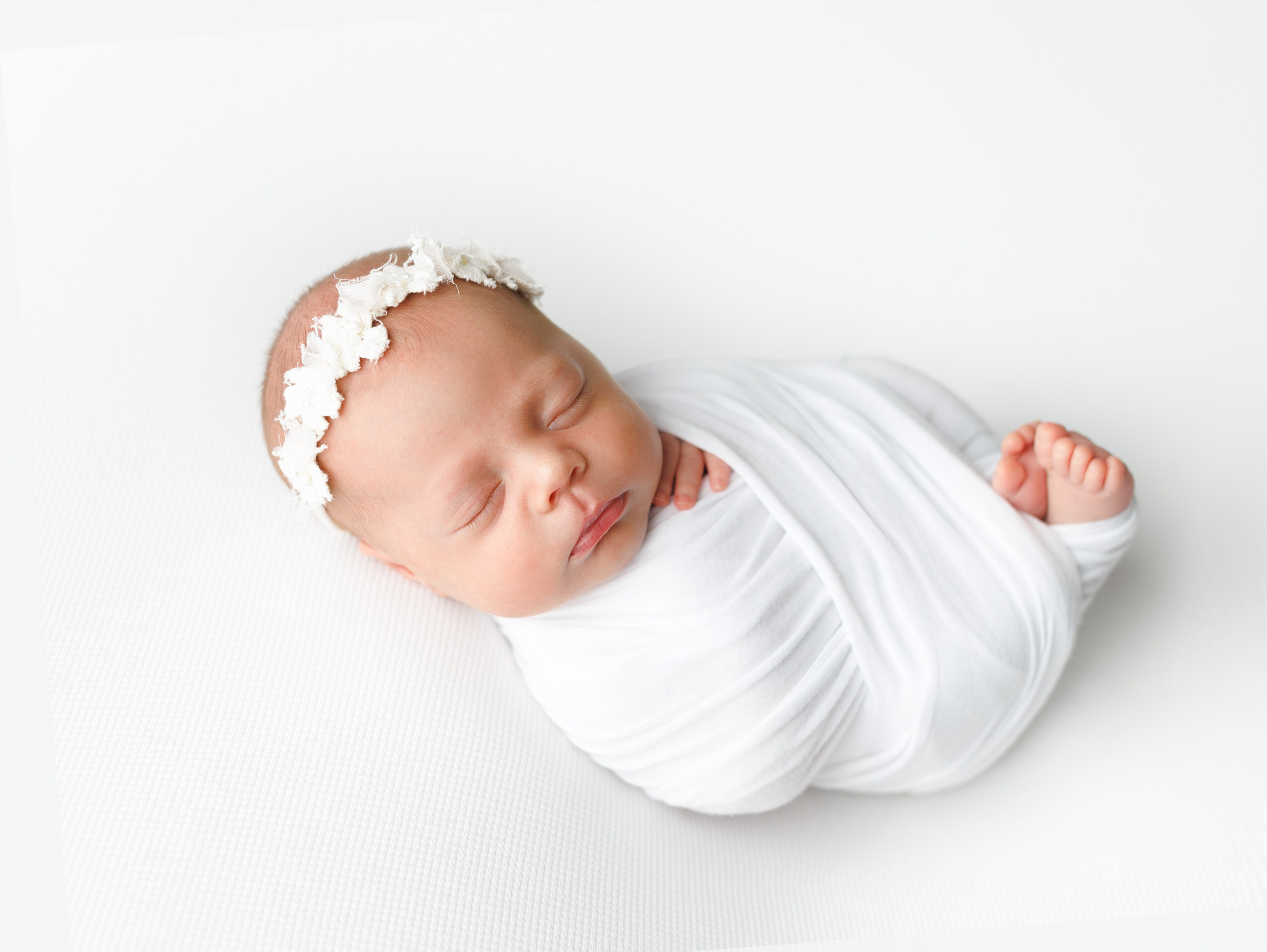 Newborn. Фотограф новорождённых в Казани Нейля Гильмутдинова ньюборн