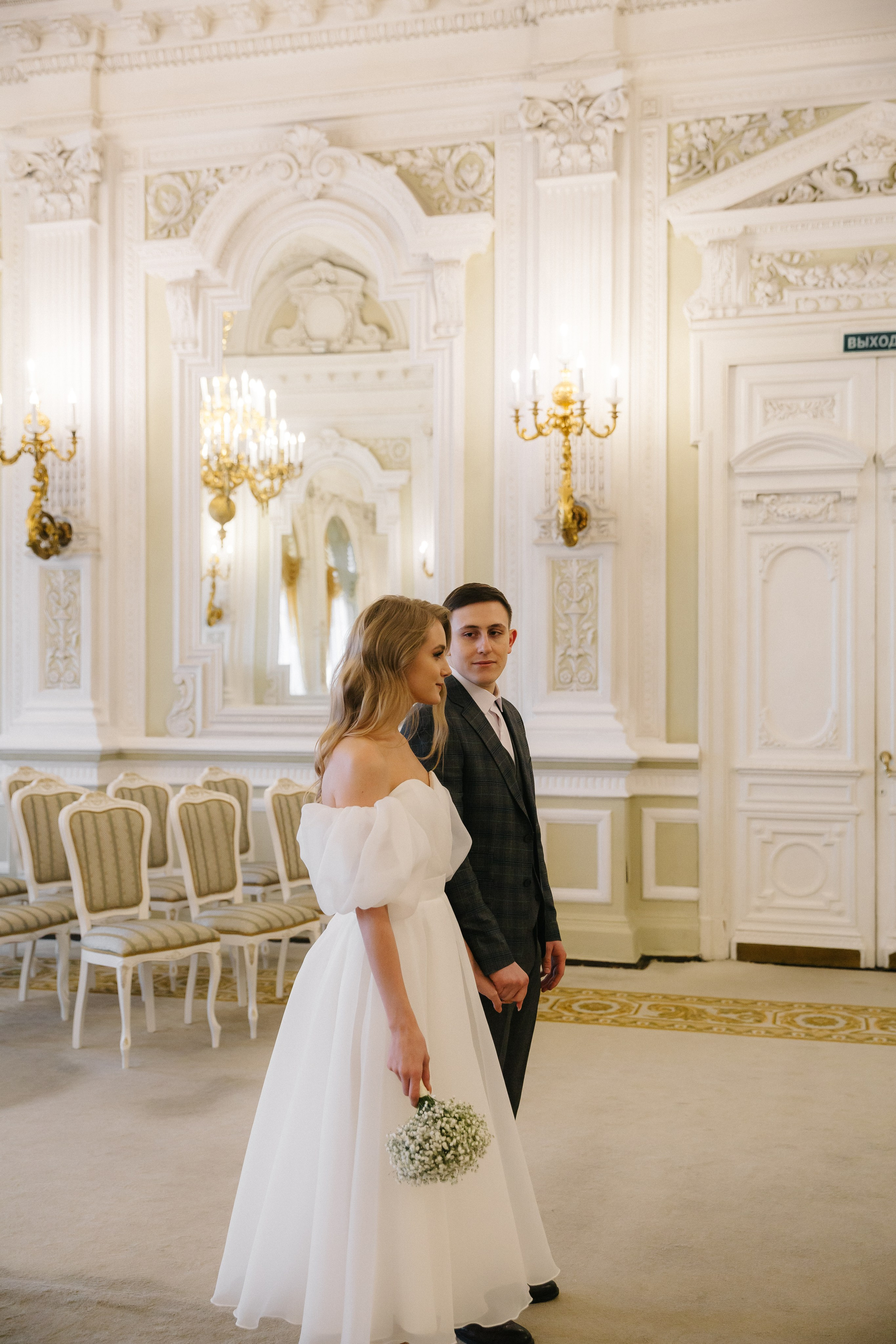 ДВОРЕЦ № 1 | Март, Исаакий, Английская набережная. Свадебный фотограф в Санкт-Петербурге Полина Корзухина