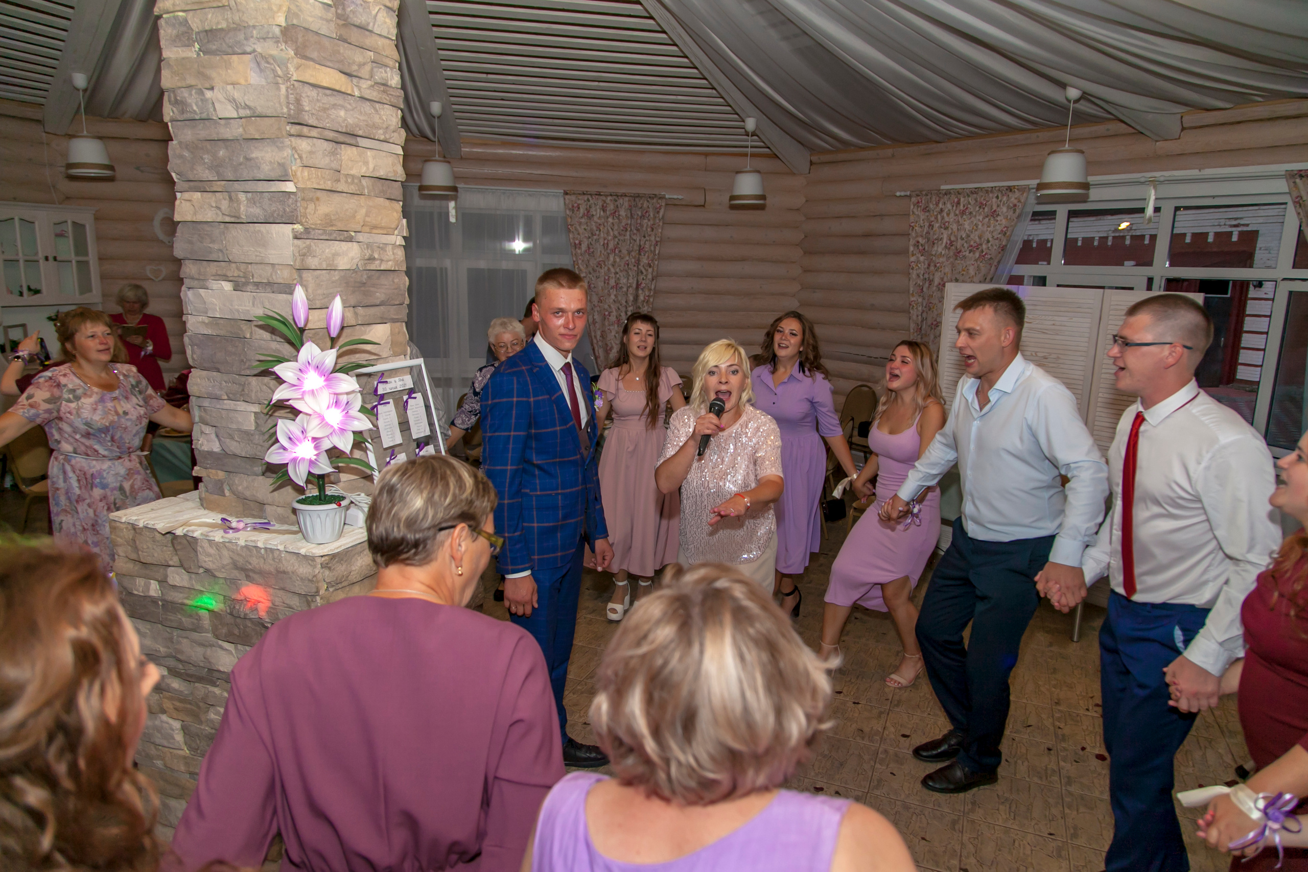 Ведущая Жанна Забойная. Ведущий, Тамада, DJ, фото в Перми. Хорошее настроение