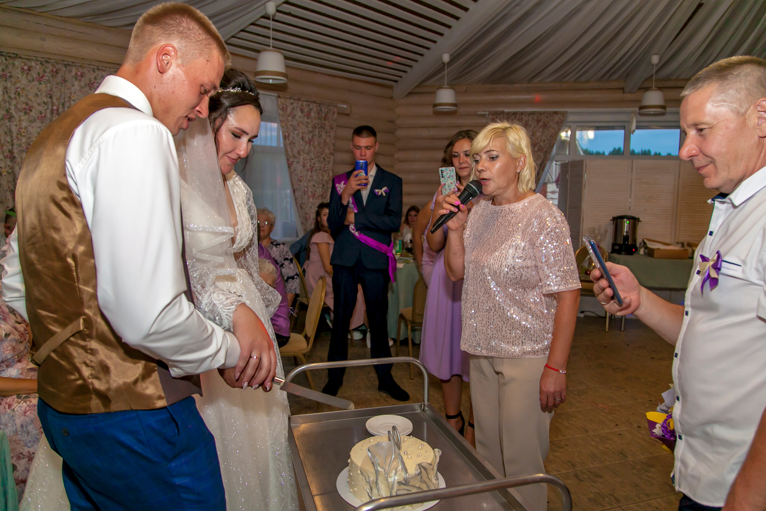 Ведущая Жанна Забойная. Ведущий, Тамада, DJ, фото в Перми. Хорошее настроение