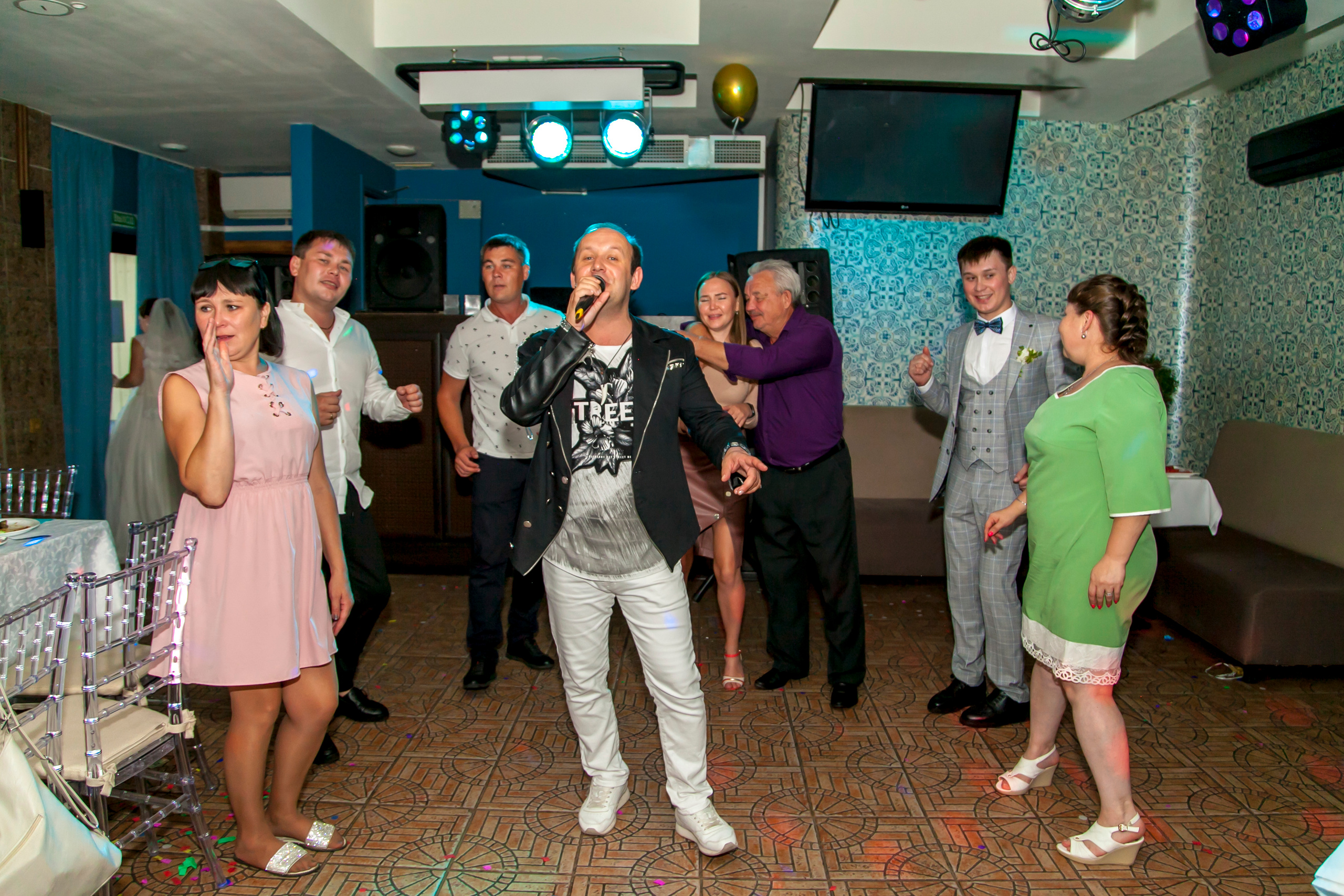 Поющий ведущий Сергей Голубев. Ведущий, Тамада, DJ, фото в Перми. Хорошее настроение