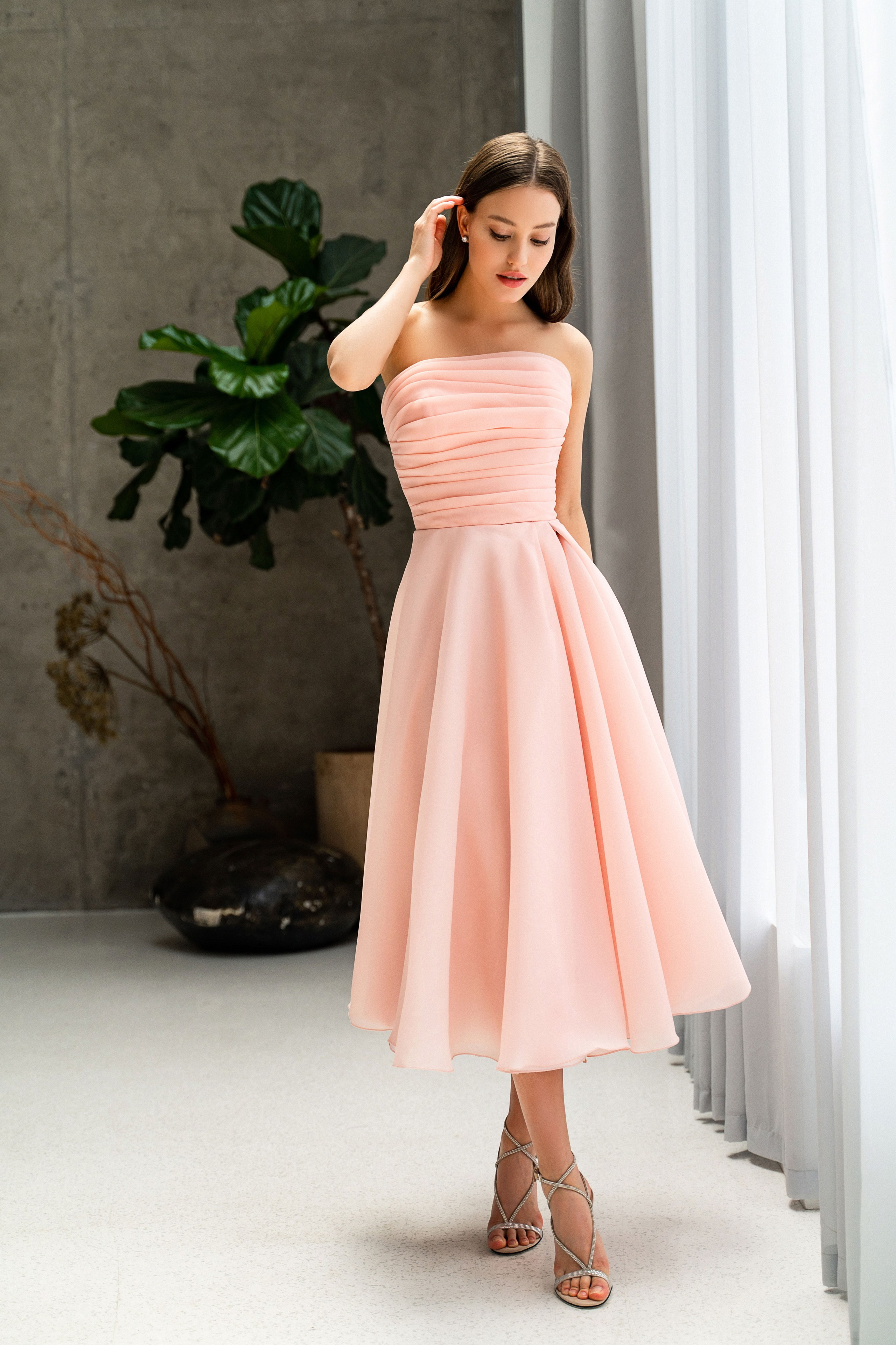 Съемка вечерних платьев NOLLA с Анастасией. Свадебный и портретный фотограф Клипа Максим