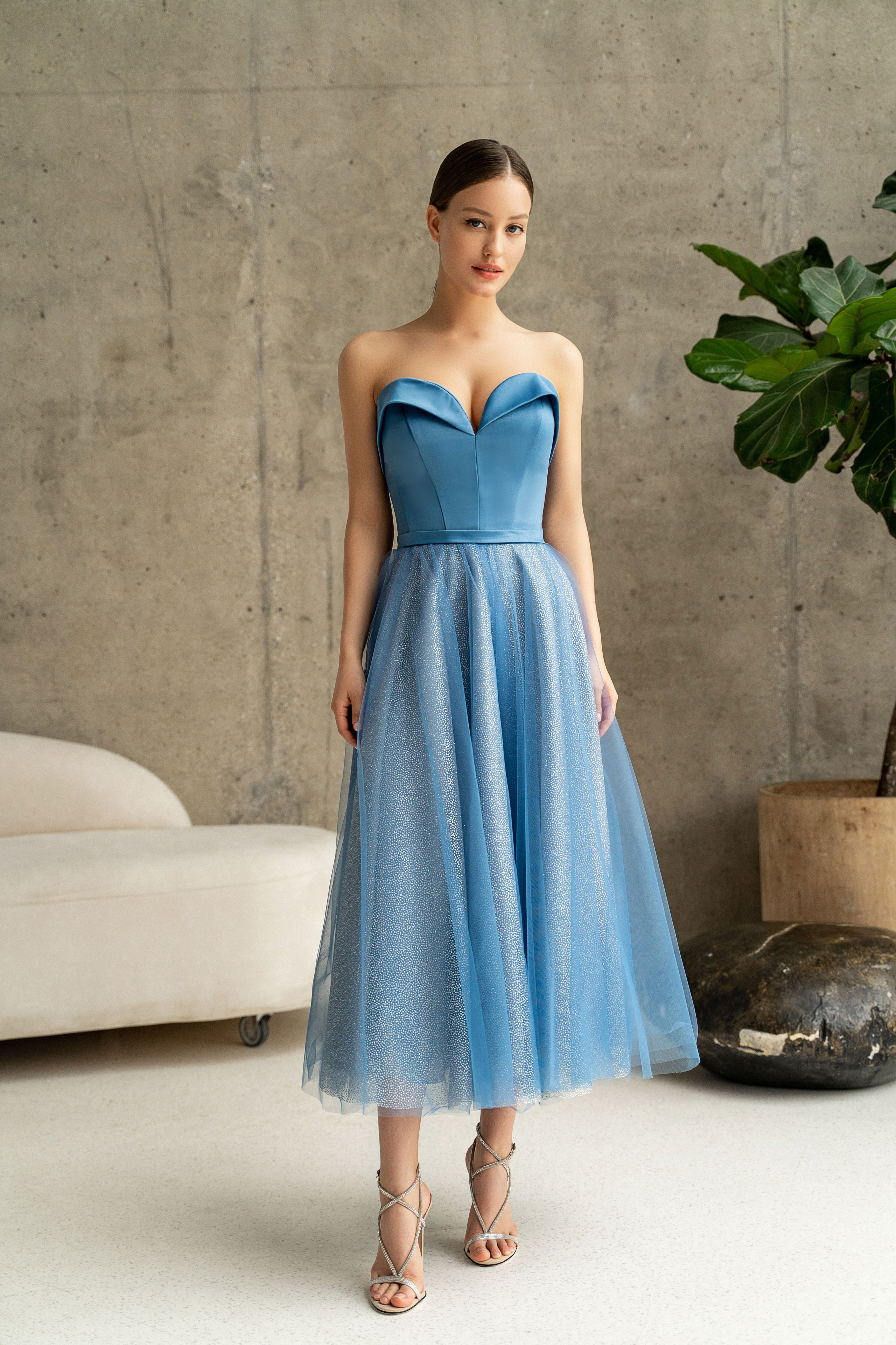 Съемка вечерних платьев NOLLA с Анастасией. Свадебный и портретный фотограф Клипа Максим