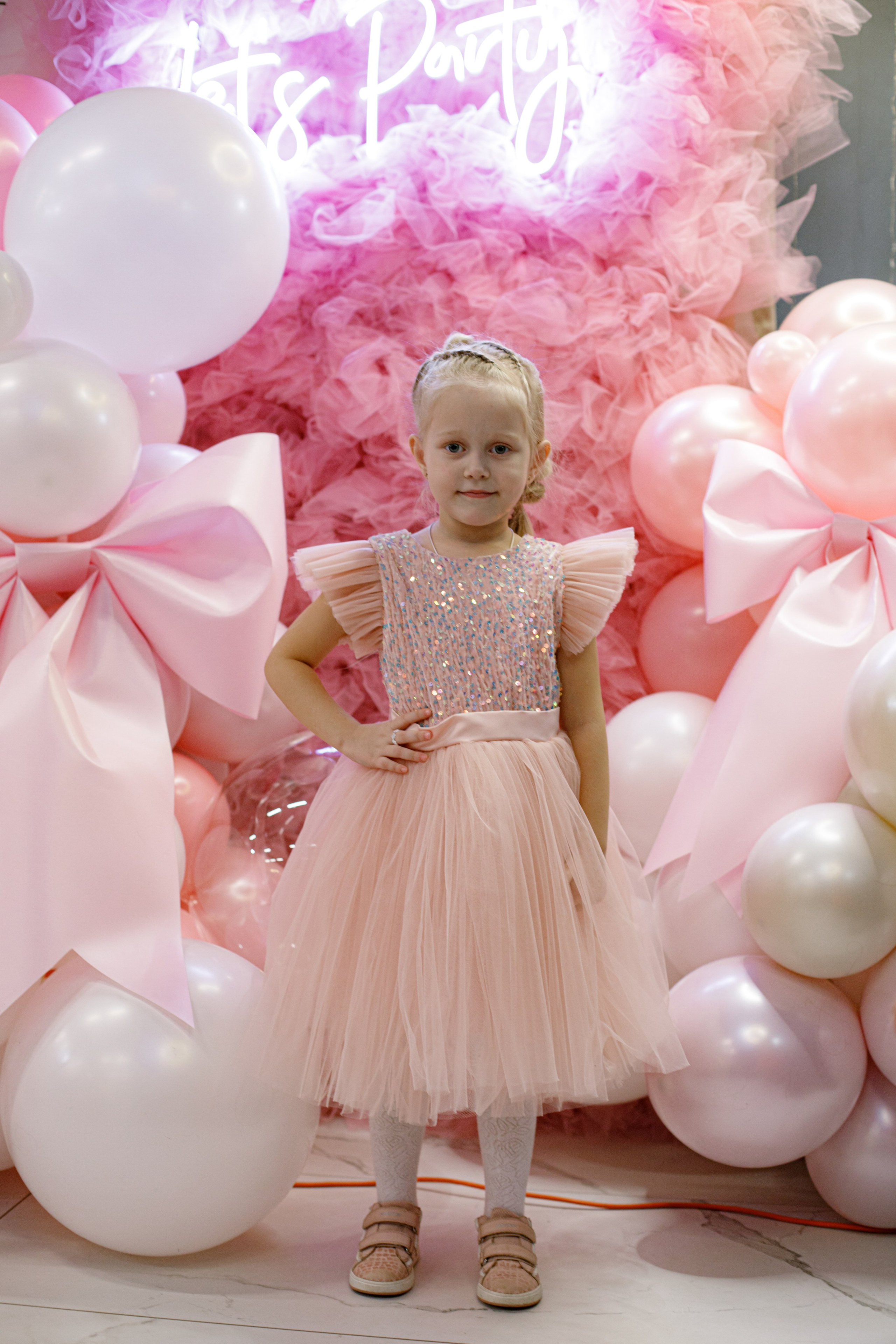 ASIA'S BIRTHDAY PARTY. Photokarish