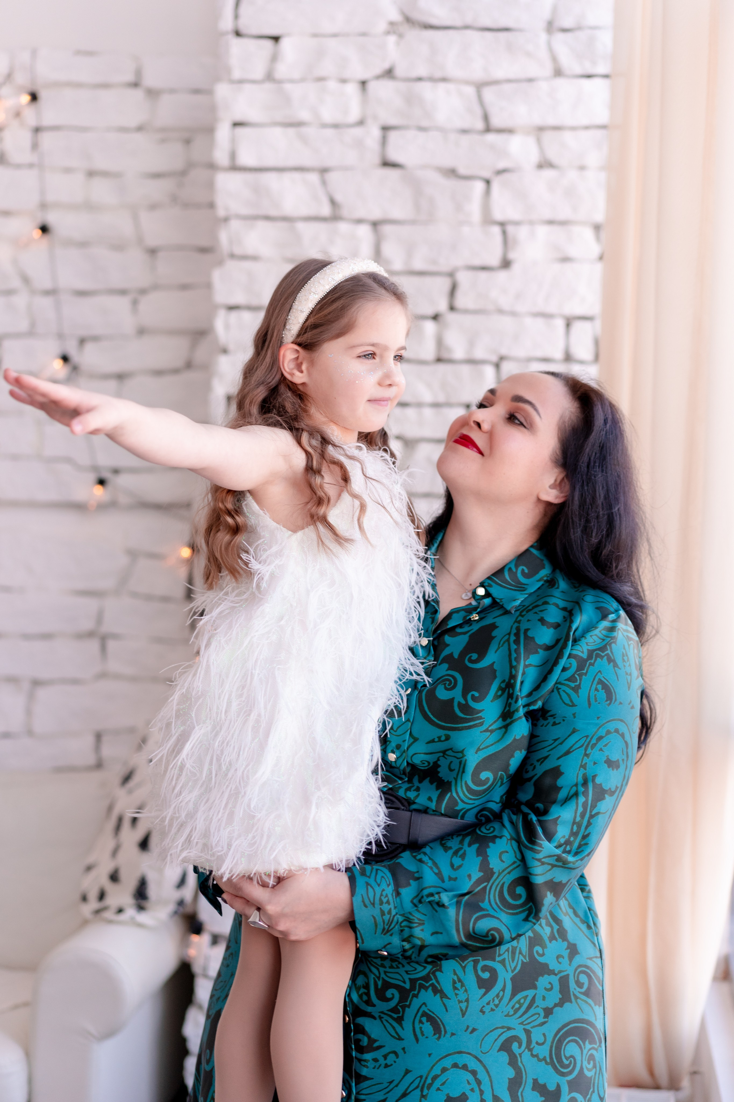 С Днём Рождения ребенка, портрет. Детская, семейная фотостудия в Санкт-Петербурге