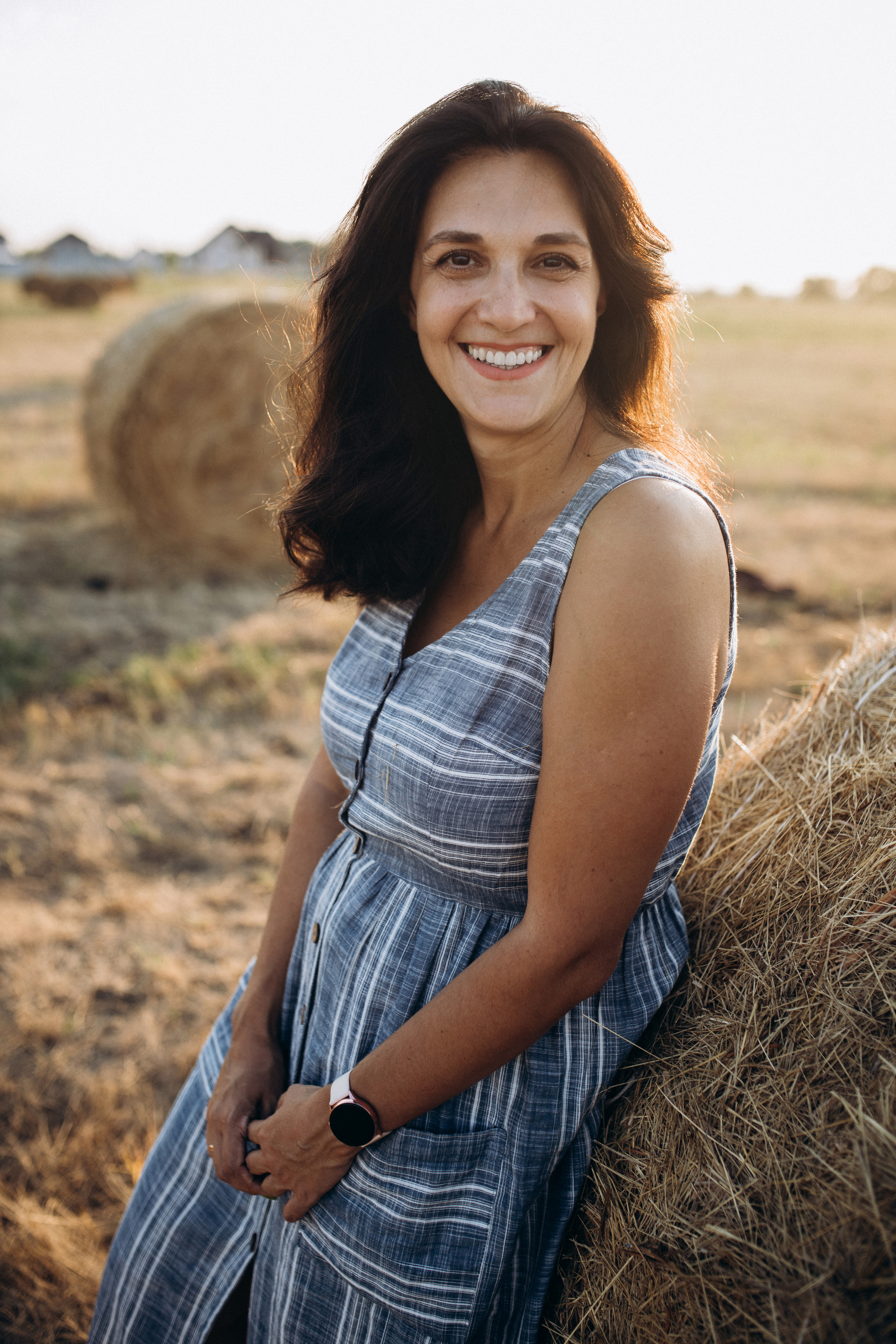 Семейная съёмка в стогах. Семейный фотограф в Самаре Елена Ефимова