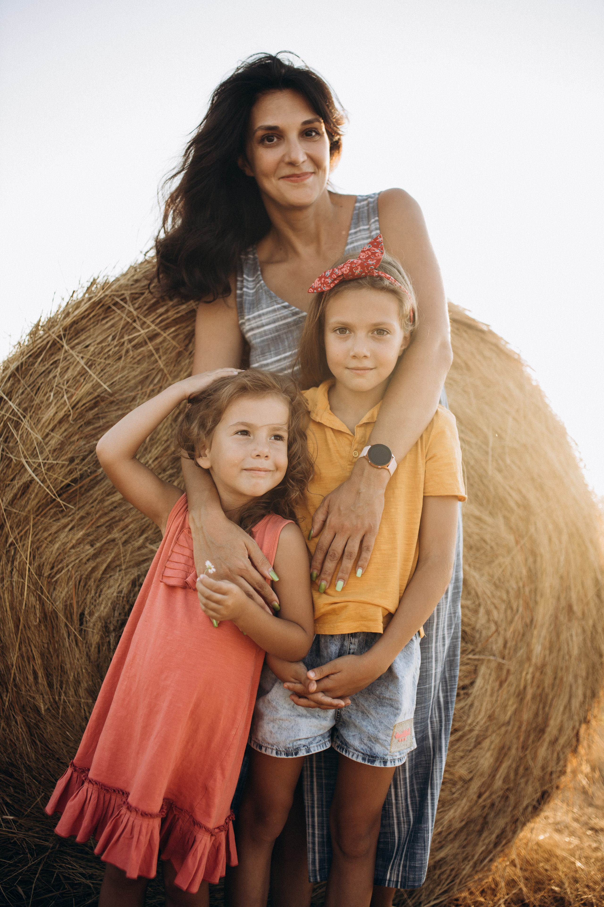Семейная съёмка в стогах. Семейный фотограф в Самаре Елена Ефимова
