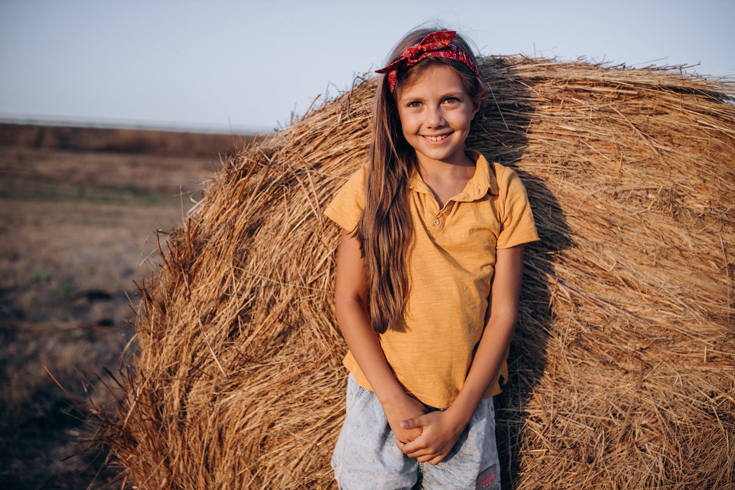 Семейная съёмка в стогах. Семейный фотограф в Самаре Елена Ефимова