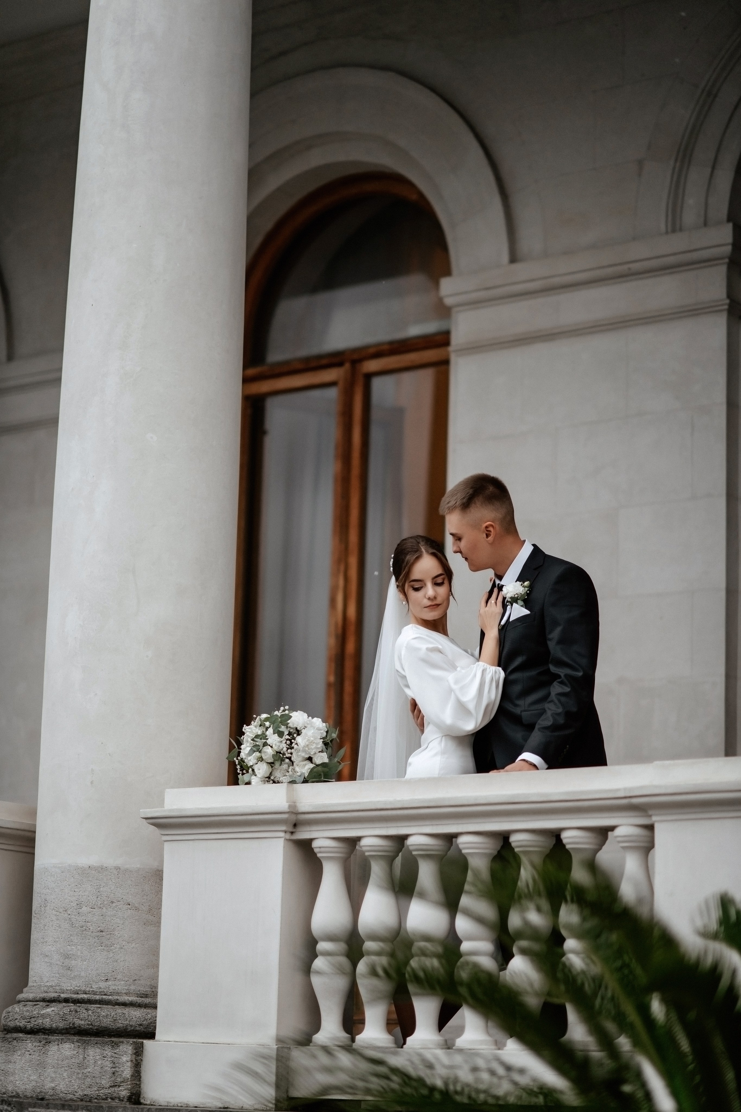 Свадебная фотосессия в Ливадийском дворце. Свадебный и семейный фотограф и видеограф, Крым, Москва, Санкт -Петербург