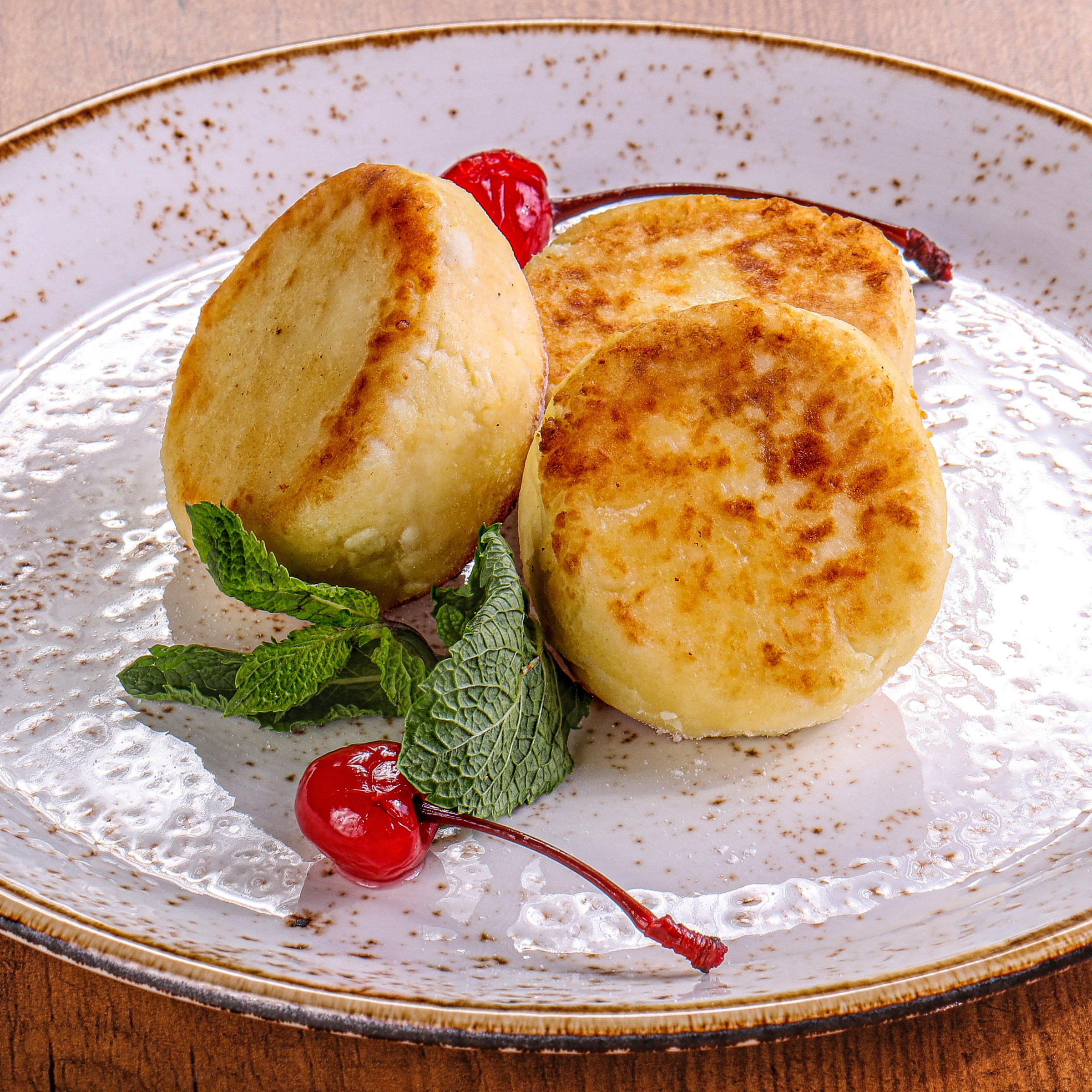 Фотосъемка блюд европейской кухни. Заказ по тел.: +7 (906) 006-90-22. Фуд-фотограф Андрей Старостин — съемка еды в Москве. 9000 руб. в час