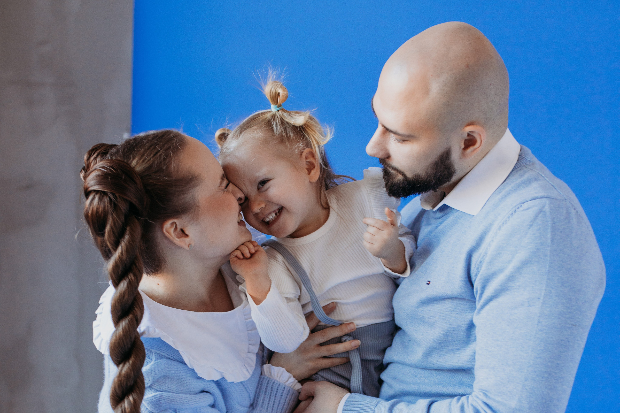 Семейная съемка в студии. Семейный и детский фотограф в Санкт-Петербурге Авдошова Надежда