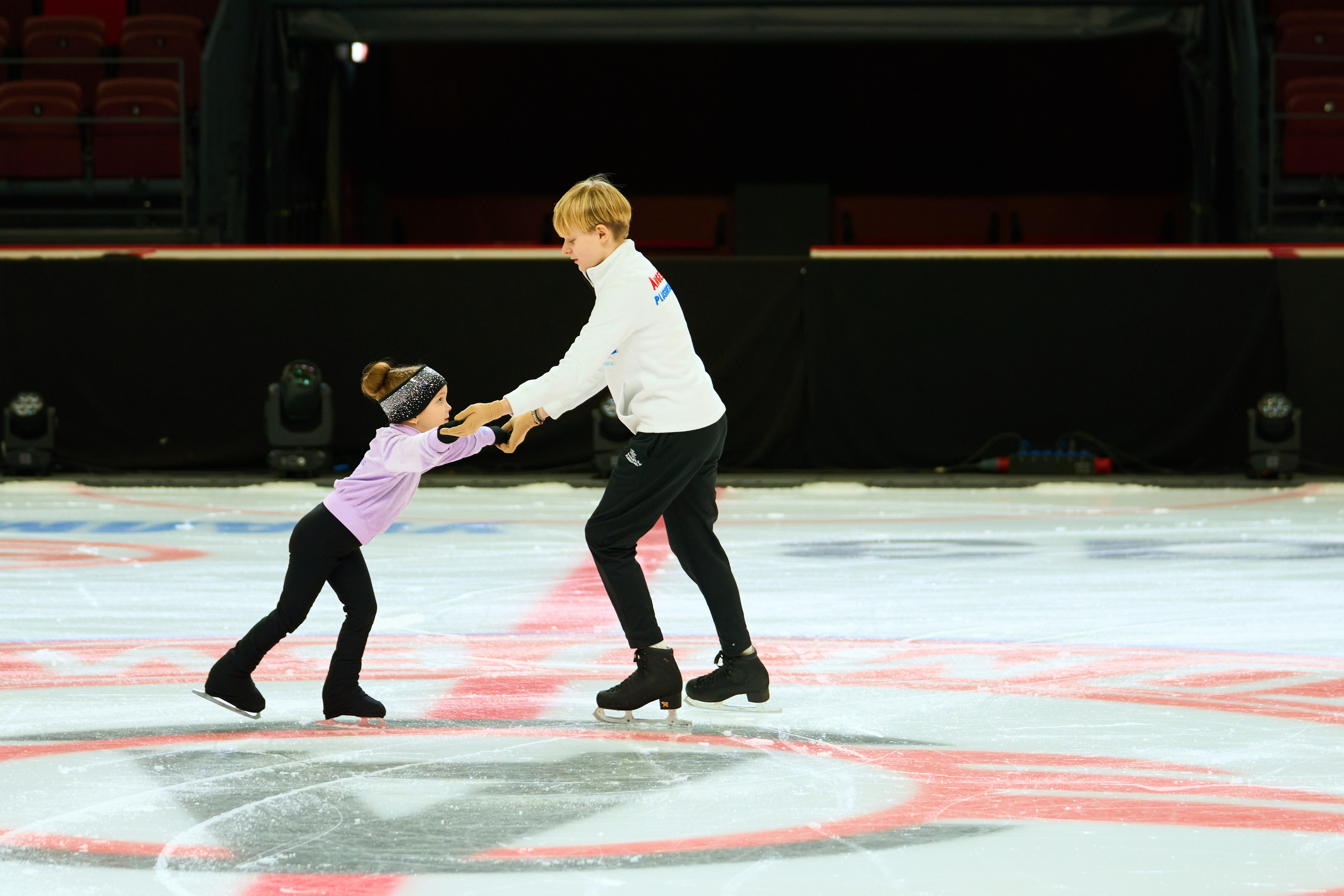 ЛЕДОВОЕ ШОУ “ЗОЛУШКА” & MAHNEVAEVENT. Yekaterinburg, Sochi, Istanbul, Tiflis-Bshari Zaana’da fotoğrafçı