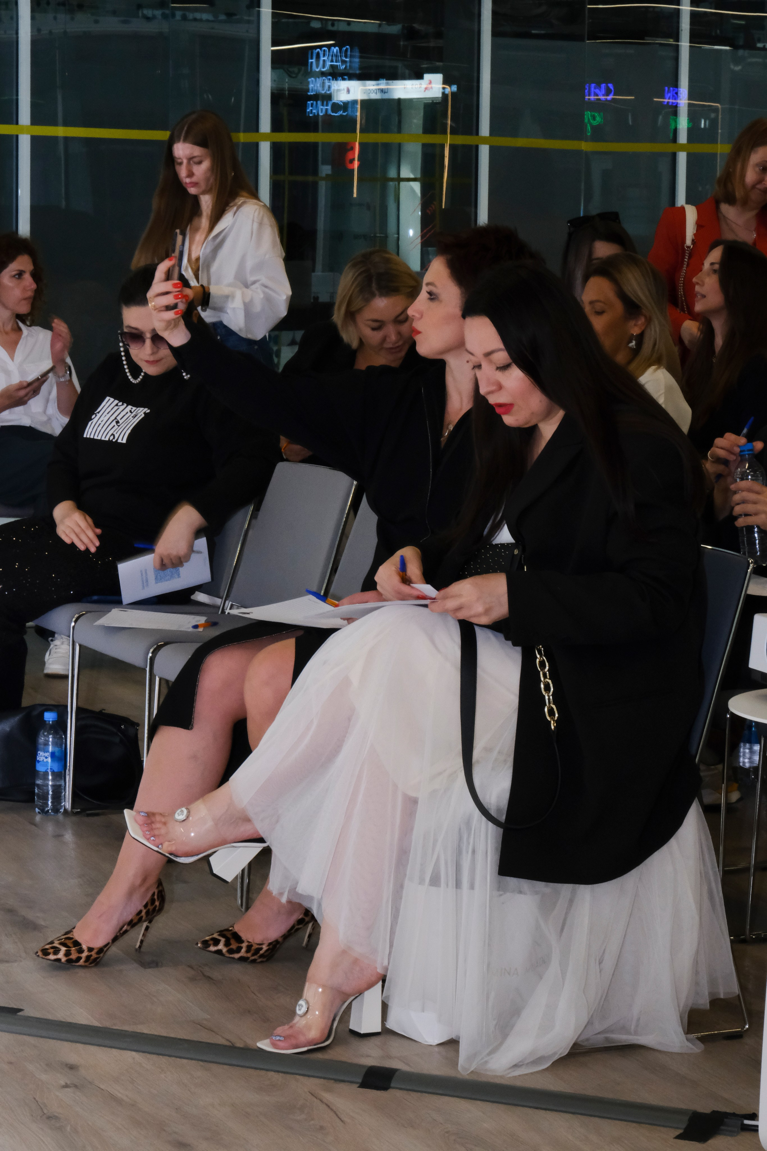 Репортаж бизнес-конференции в Сколково от сообщества BRUSNIKA. Индивидуальная фотосъёмка в Москве. Фотограф Василиса Тарасова