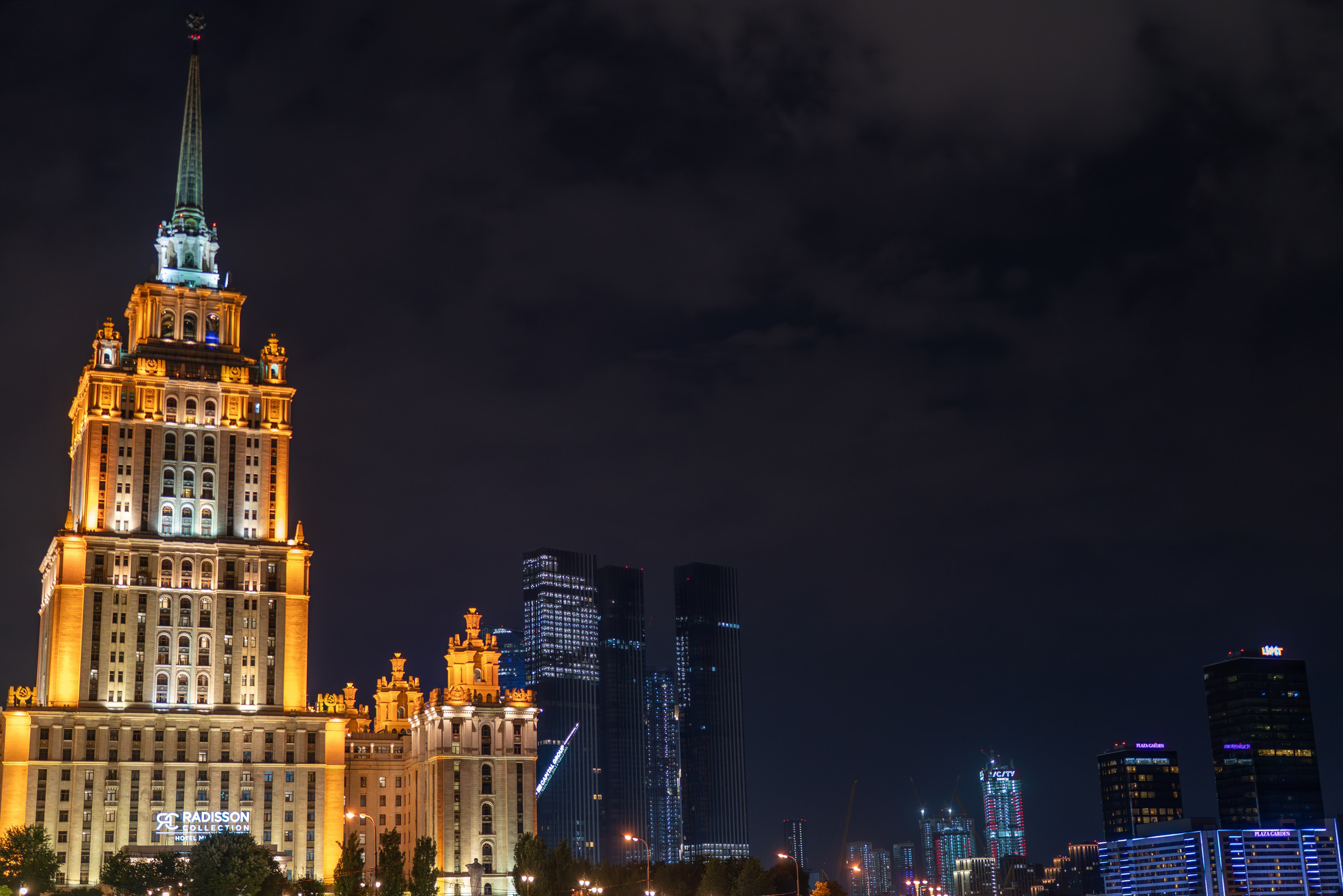 МОСКВА. ПОБУДЬ ЗДЕСЬ И ЦЕЛЕЕ БУДЕТ ЭТОТ МИР