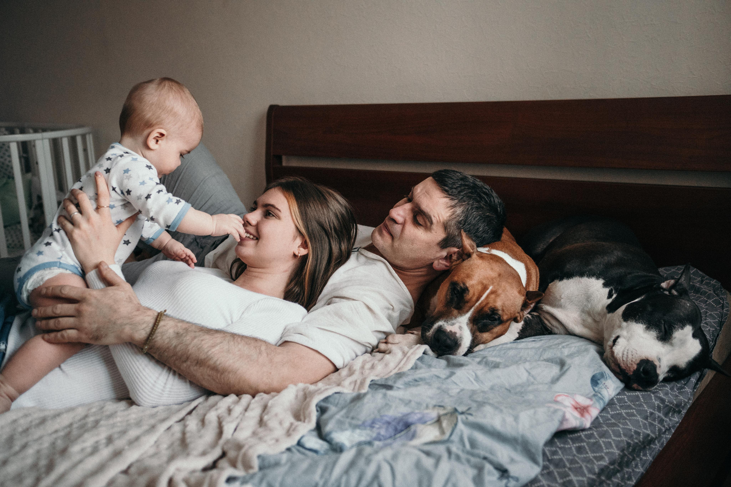 Домашняя фотосессия с собаками. Семейный и детский фотограф в Санкт-Петербурге Наталья Григорьева
