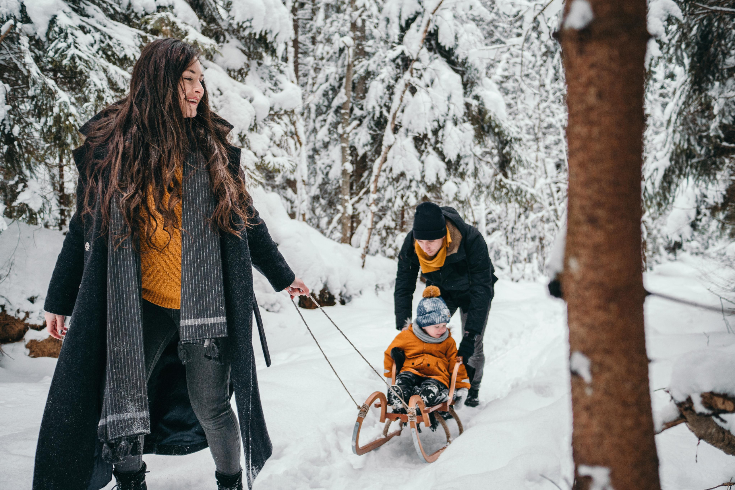 Фотосессия в зимнем лесу в Санкт-Петербурге. Семейный и детский фотограф в Санкт-Петербурге Наталья Григорьева