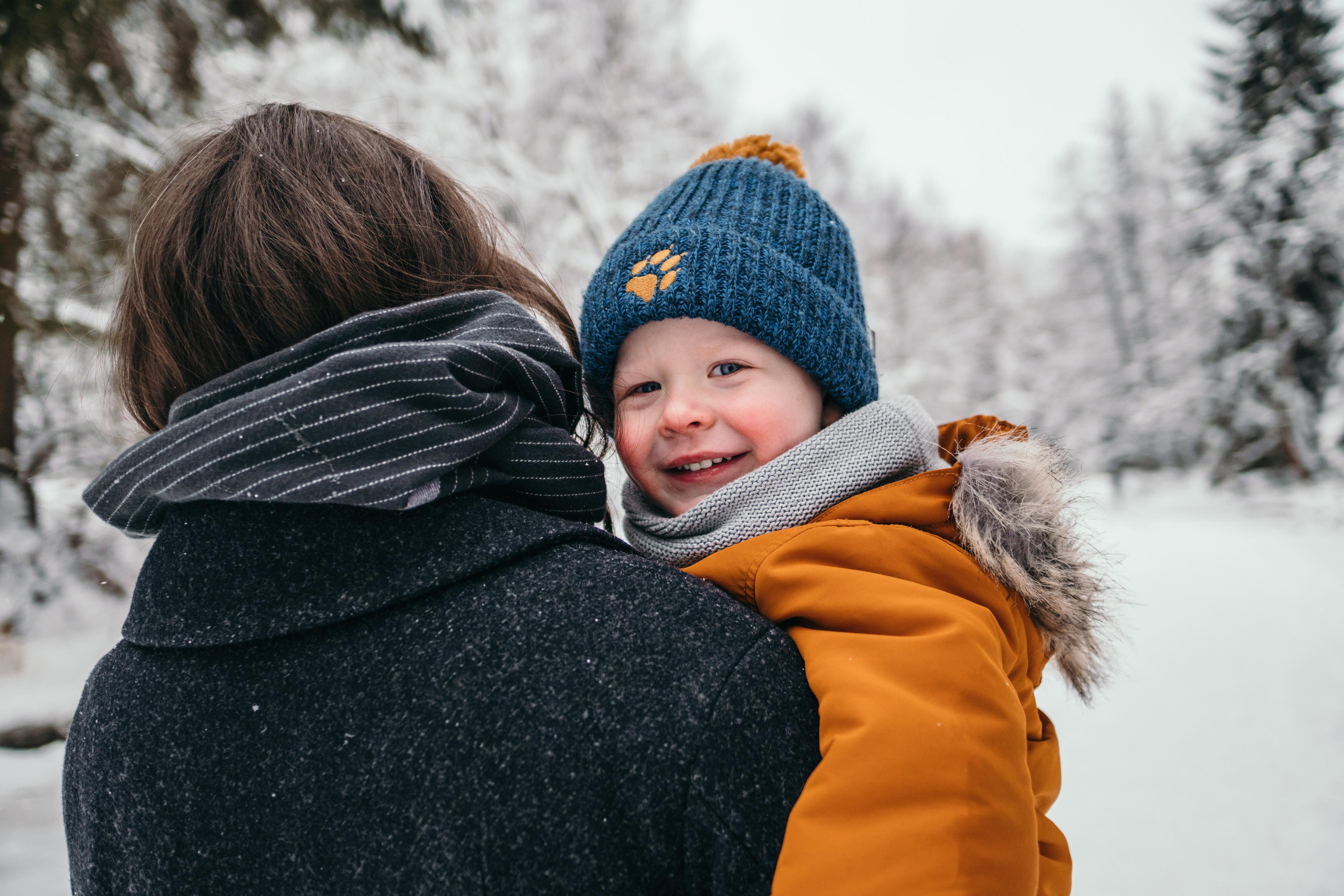 Фотосессия в зимнем лесу в Санкт-Петербурге. Семейный и детский фотограф в Санкт-Петербурге Наталья Григорьева