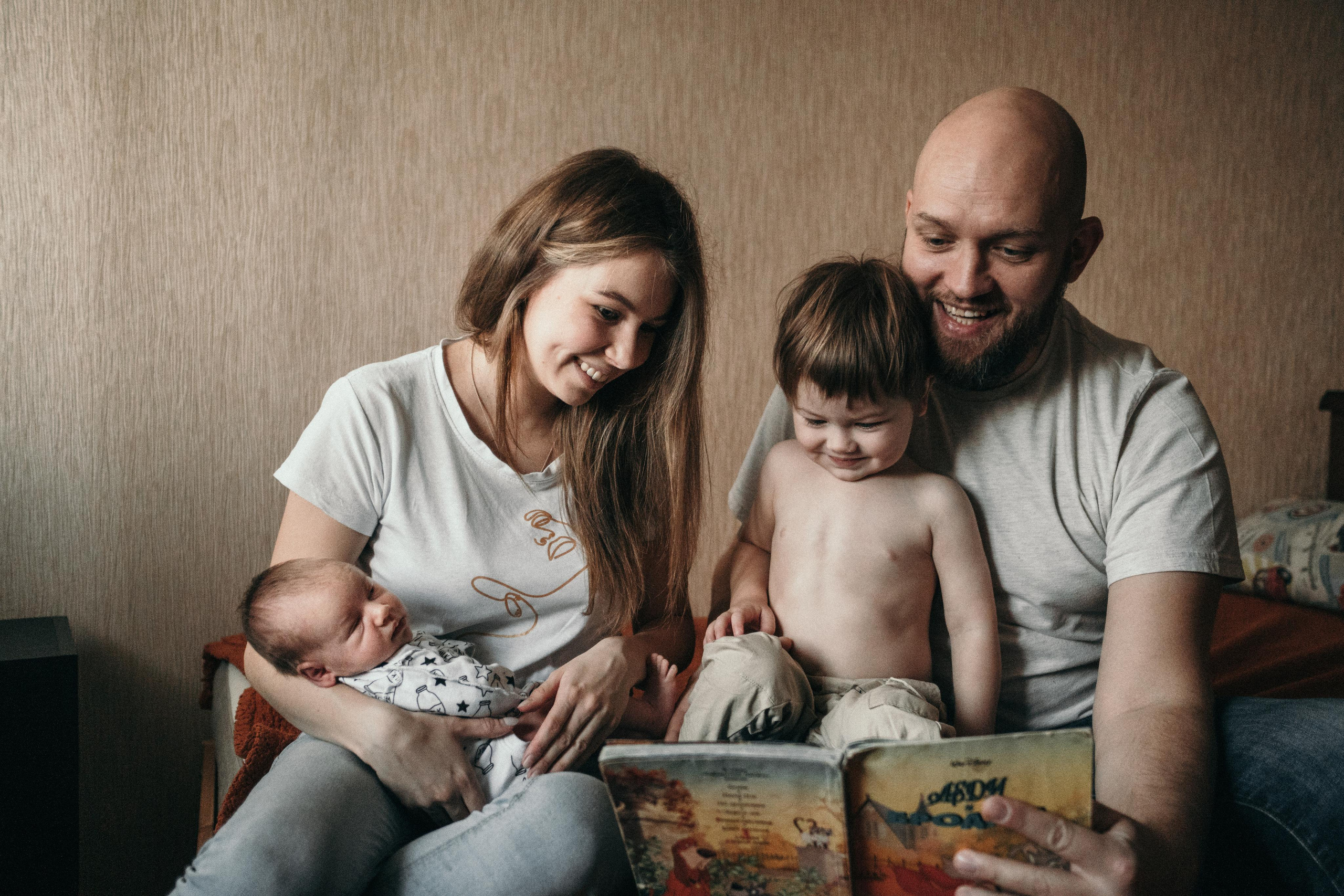 Семейная фотосессия в домашних условиях. Семейный и детский фотограф в Санкт-Петербурге Наталья Григорьева