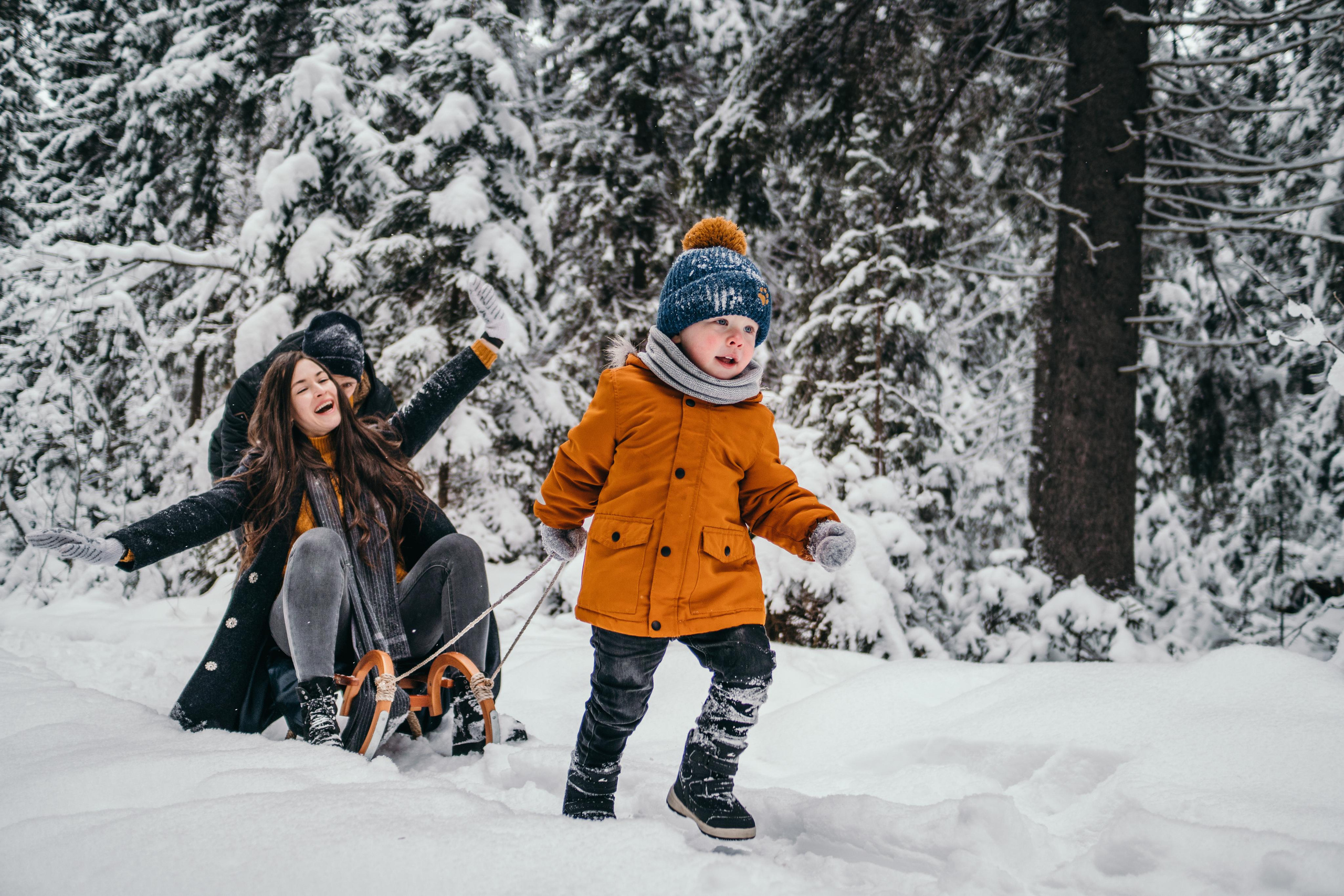 Фотосессия в зимнем лесу в Санкт-Петербурге. Семейный и детский фотограф в Санкт-Петербурге Наталья Григорьева