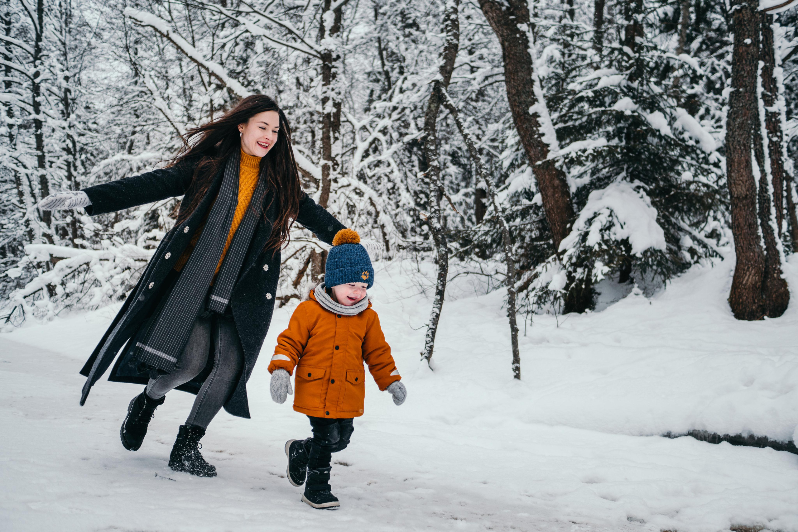 Фотосессия в зимнем лесу в Санкт-Петербурге. Семейный и детский фотограф в Санкт-Петербурге Наталья Григорьева