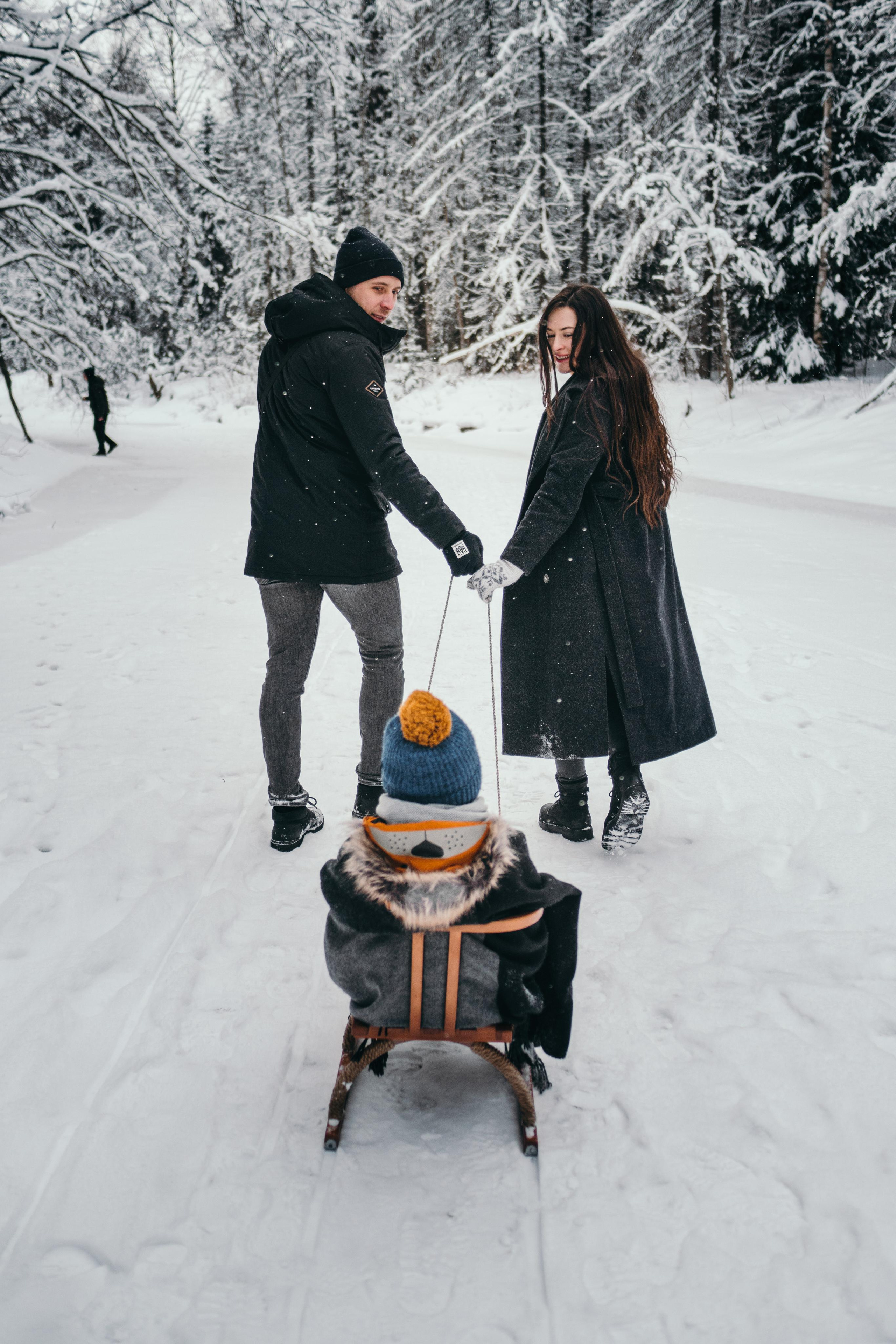 Фотосессия в зимнем лесу в Санкт-Петербурге. Семейный и детский фотограф в Санкт-Петербурге Наталья Григорьева