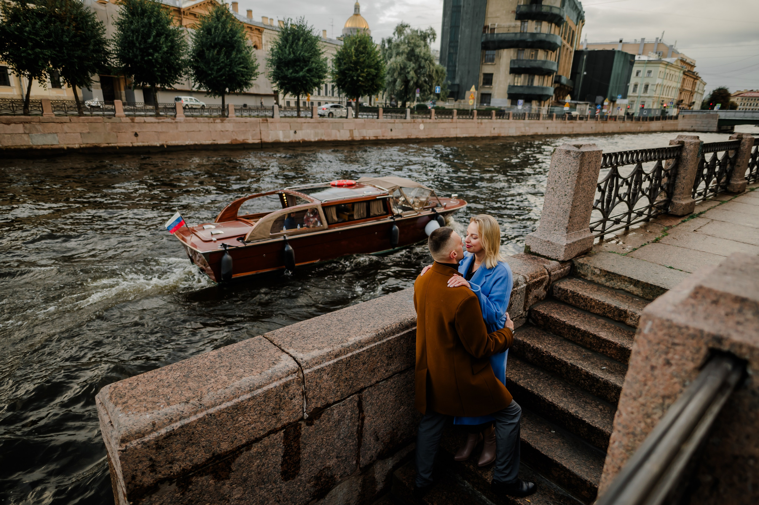 И&П Лавстори в центре. Свадебный и семейный фотограф Евгения Кононова