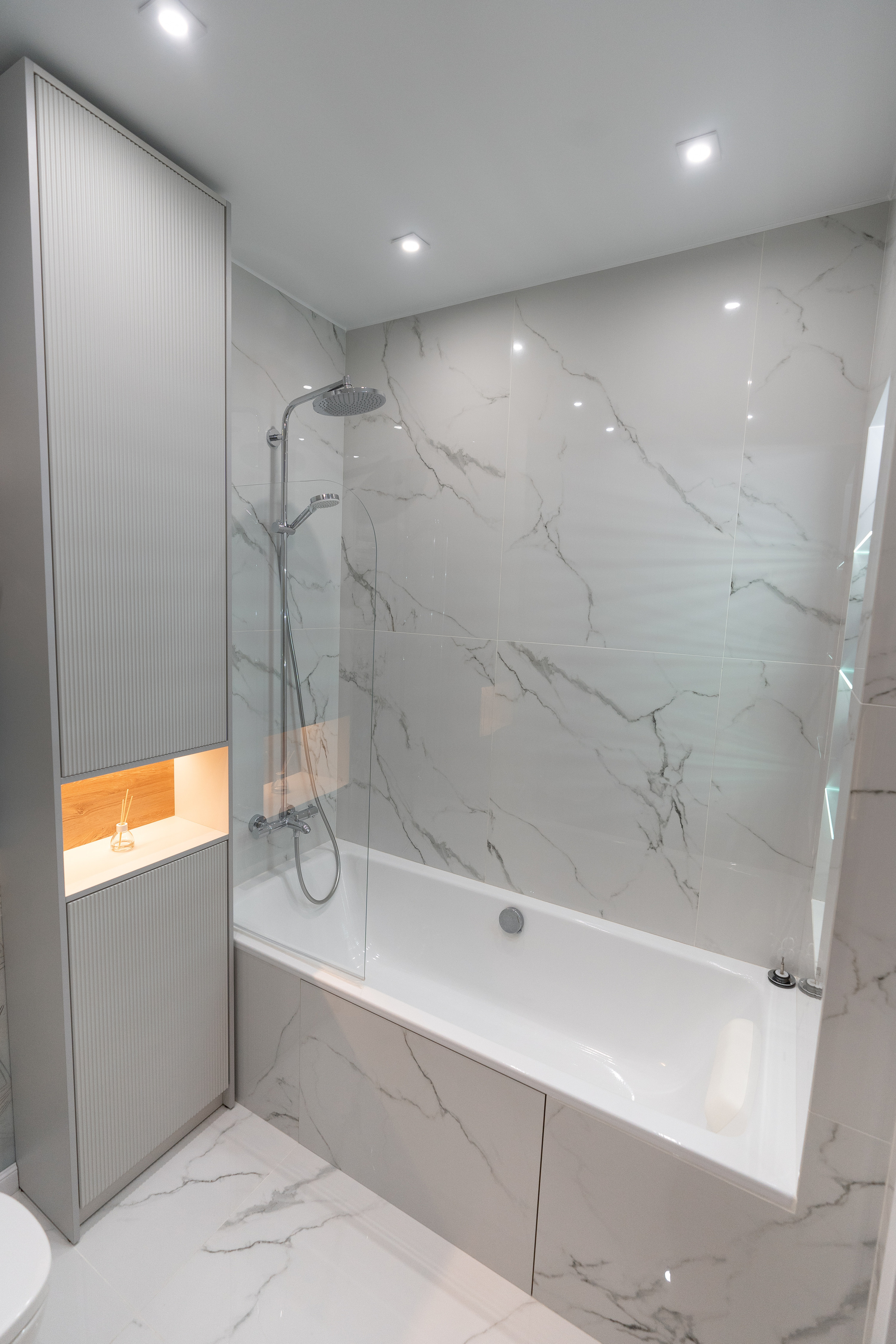 Яркая атмосферная квартира с изюминкой спальня-гостиная. Батракова Наталья дизайнер интерьеров Санкт-Петербург Москва Архангель