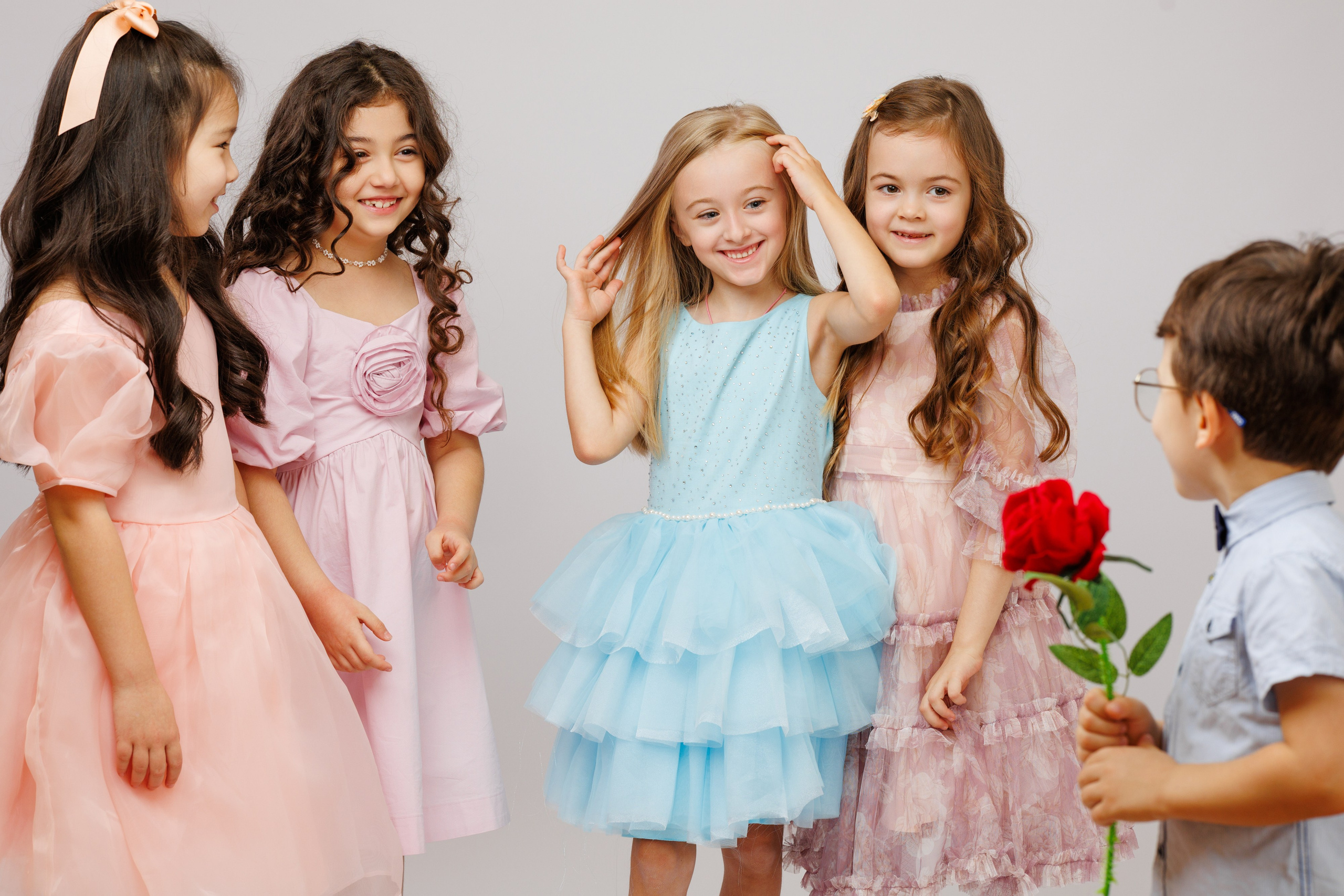 Тариф идеальный (1). Выпускные альбомы в Москве FOTOVMESTE