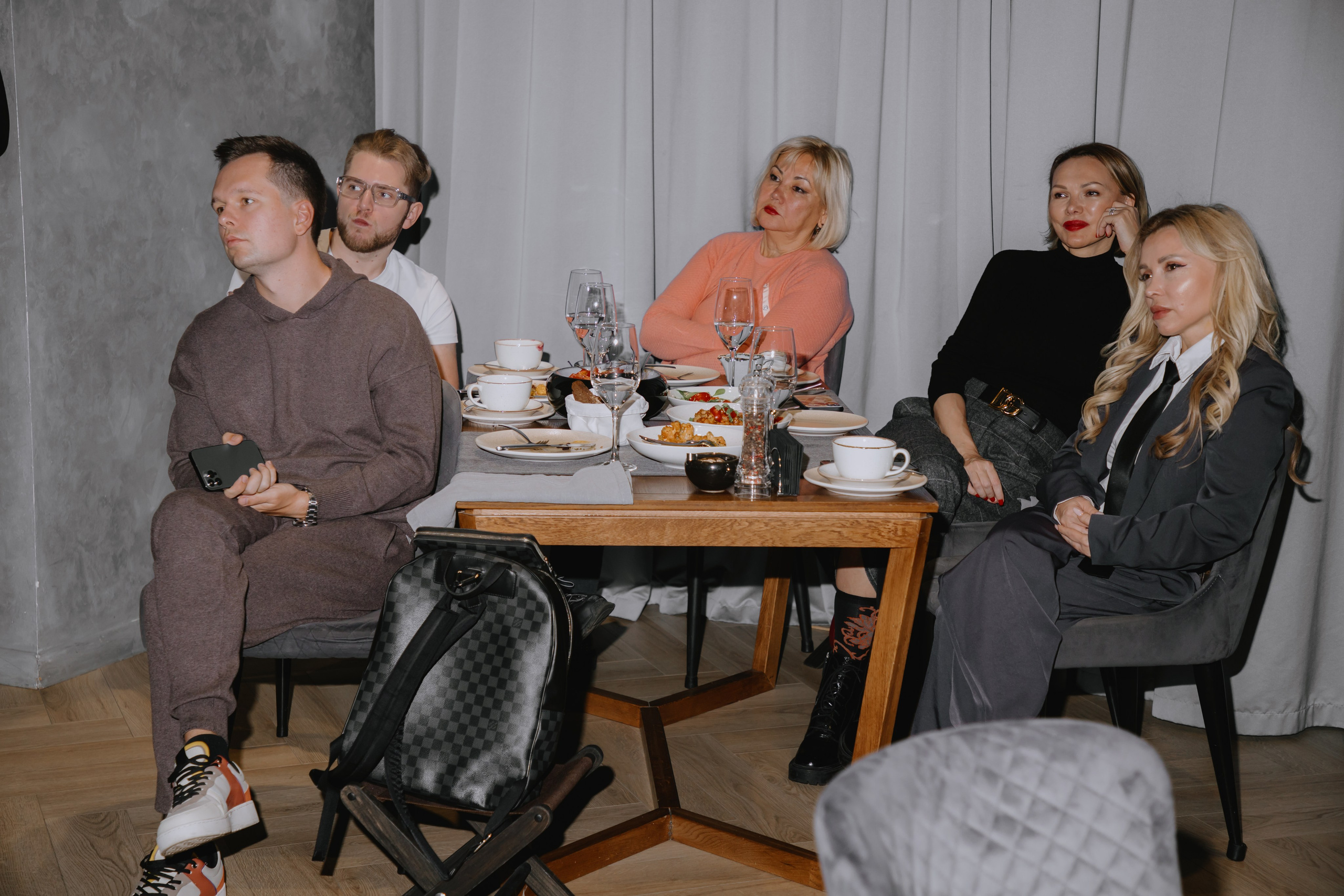 Бизнес завтрак на 89 этаже. Фотограф в Москве и Санкт-Петербурге Дарина