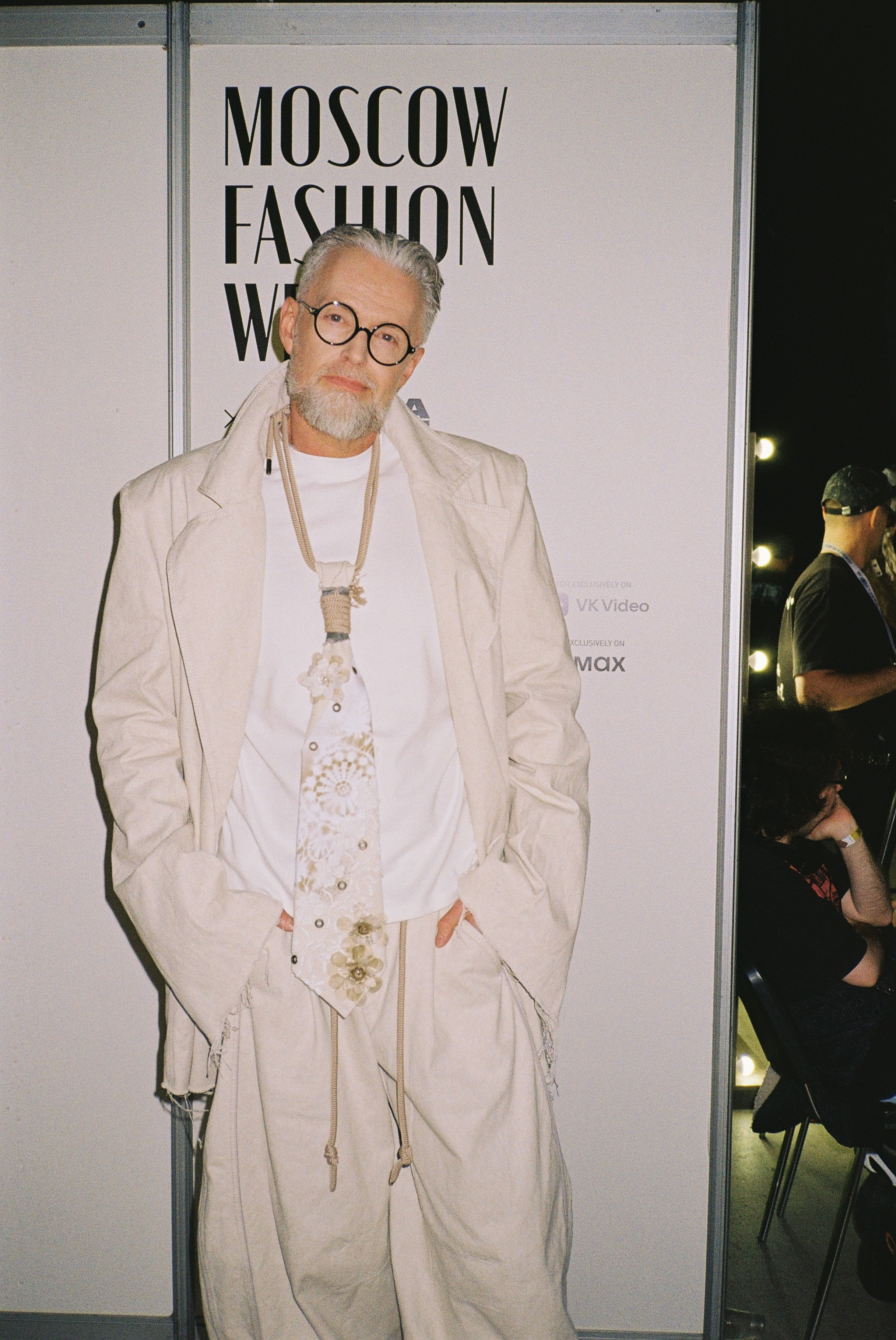 День 6. Плёночный фотограф Москва, Саша Звук