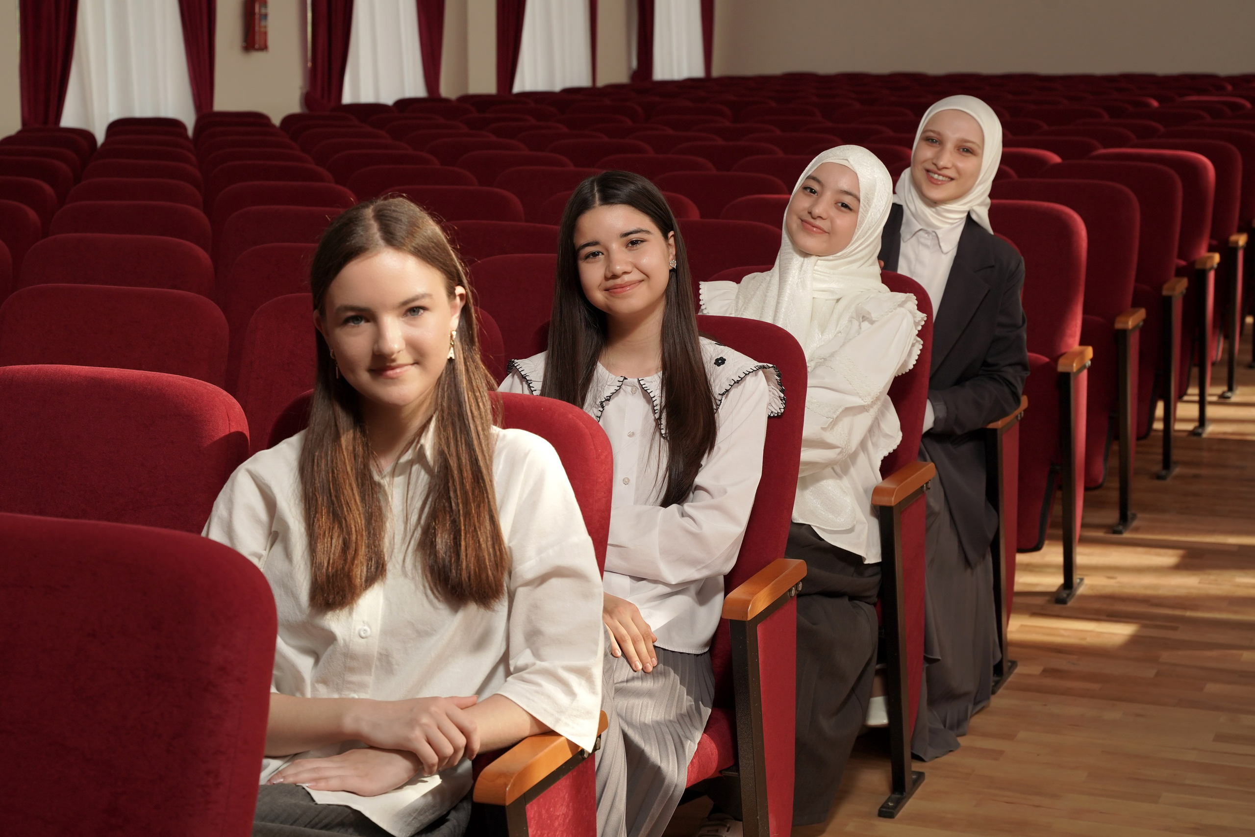 Школьные фотосессии. Амина Абасова — индивидуальный фотограф в Махачкале, Дагестан