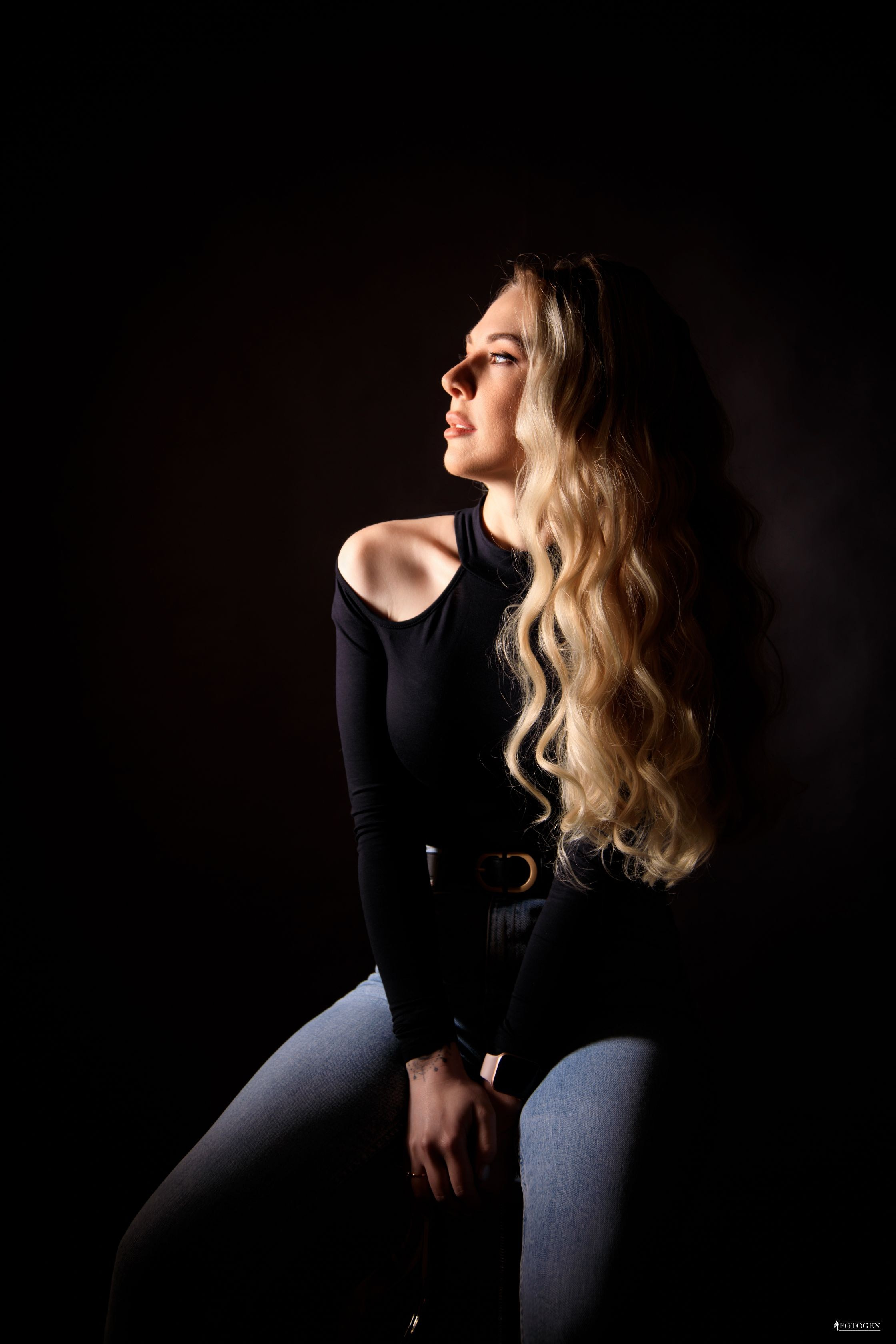 Гармония зрелости: Фотосессии для уверенных в Fotogen. Интерьерная фотостудия FOTOGEN г. Краснодар