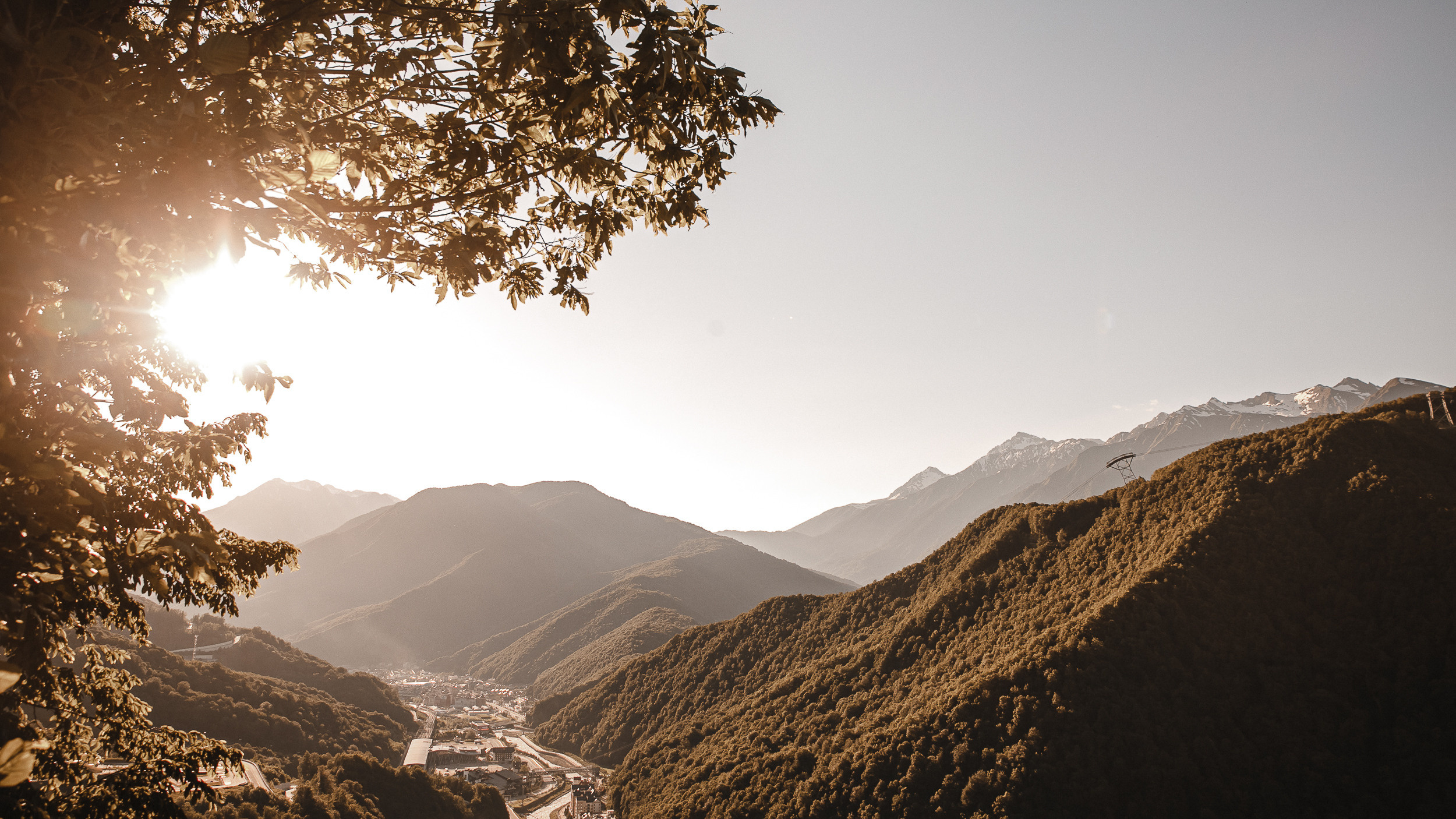 Фотограф Красная Поляна. Красивые фотосессии в Поляне. Свадебный фотограф в Абхазии, Сухум, Гагра, Сочи